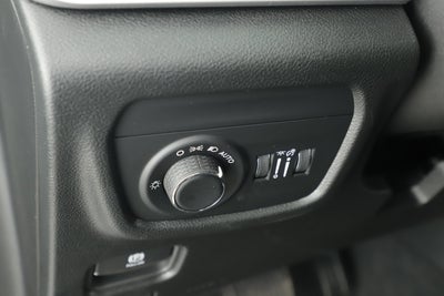 2025 Jeep Grand Cherokee GRAND CHEROKEE L LAREDO X 4X2