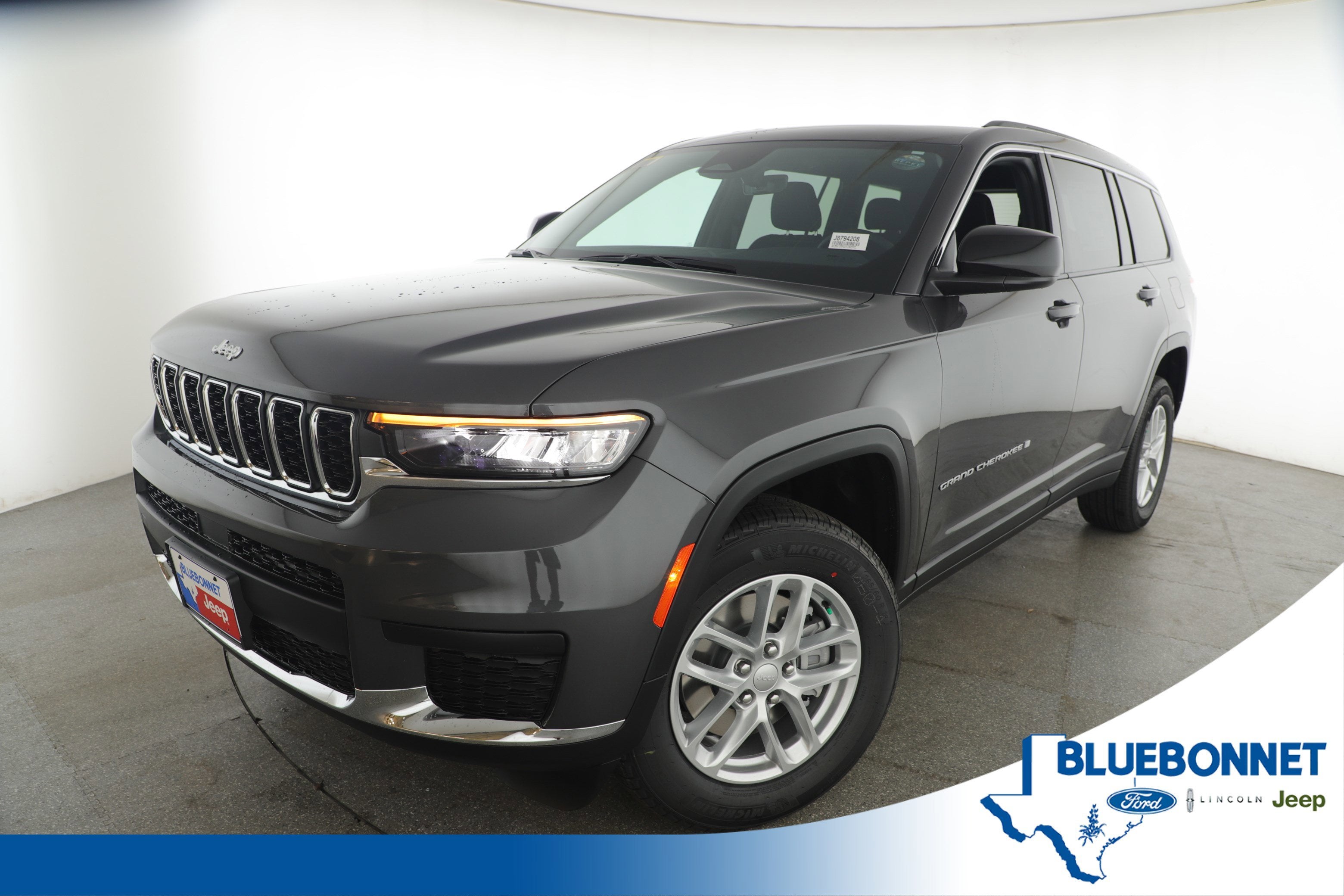 2025 Jeep Grand Cherokee GRAND CHEROKEE L LAREDO X 4X2