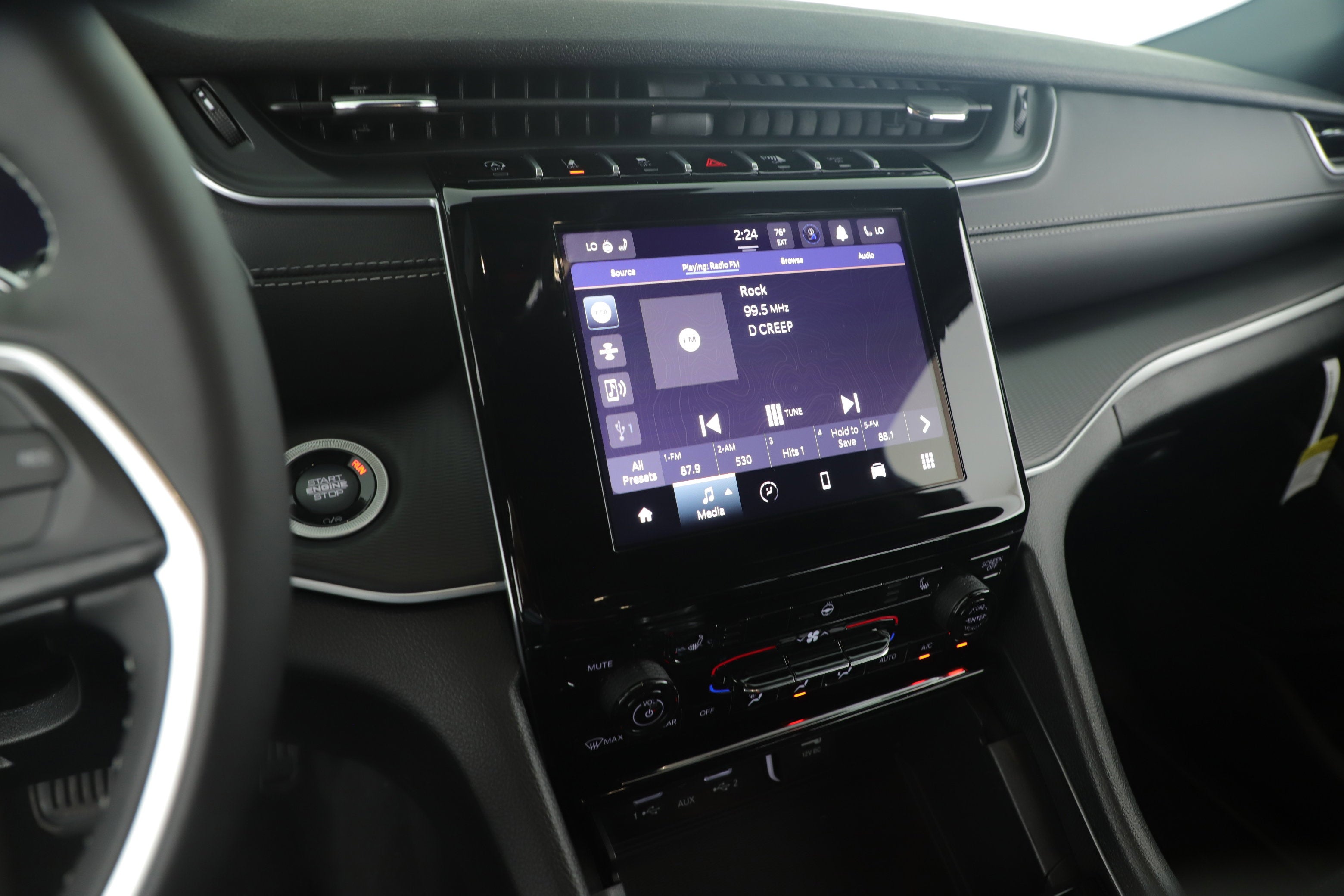 2025 Jeep Grand Cherokee GRAND CHEROKEE L LAREDO X 4X2