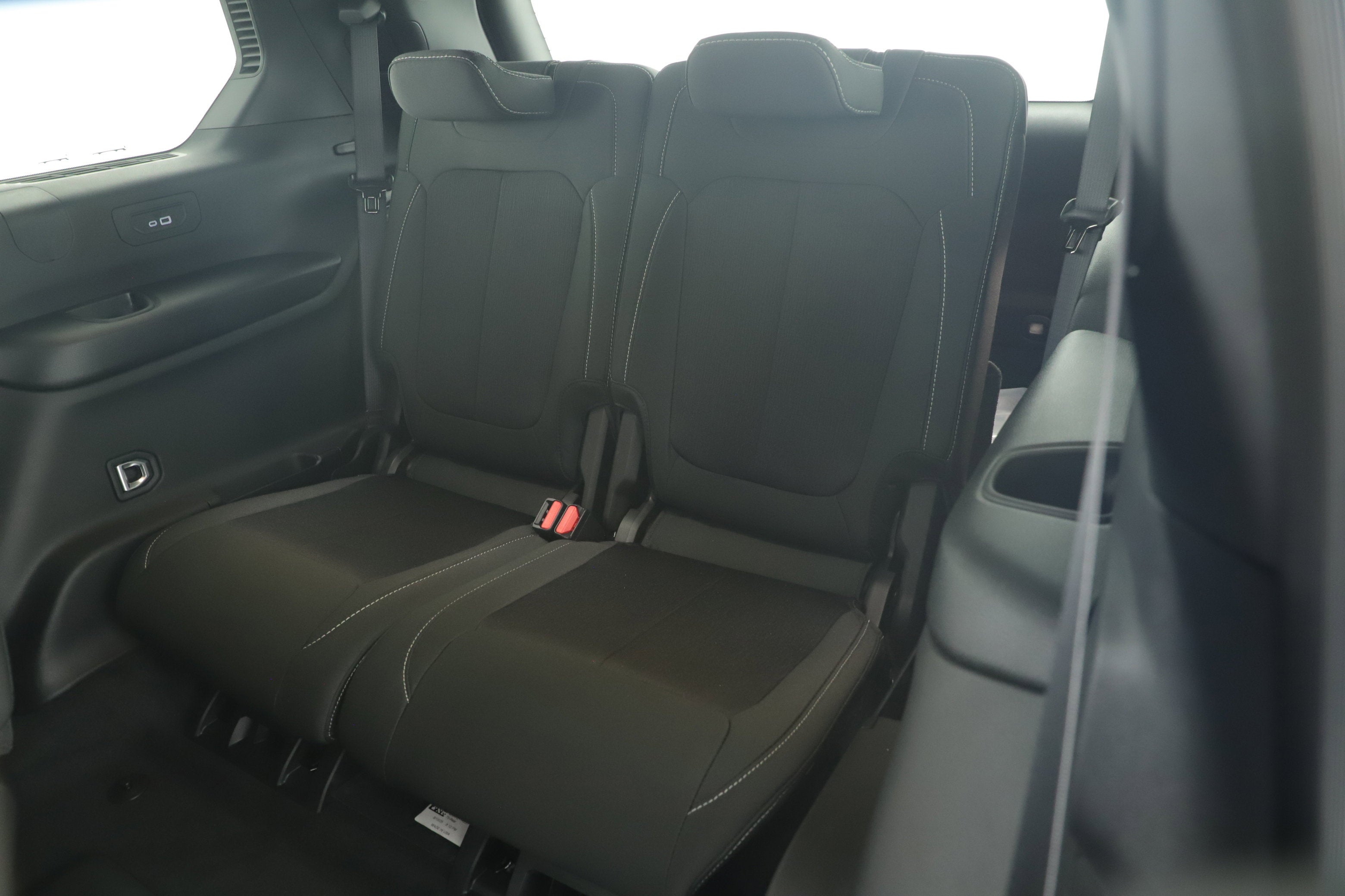 2025 Jeep Grand Cherokee GRAND CHEROKEE L LAREDO X 4X2