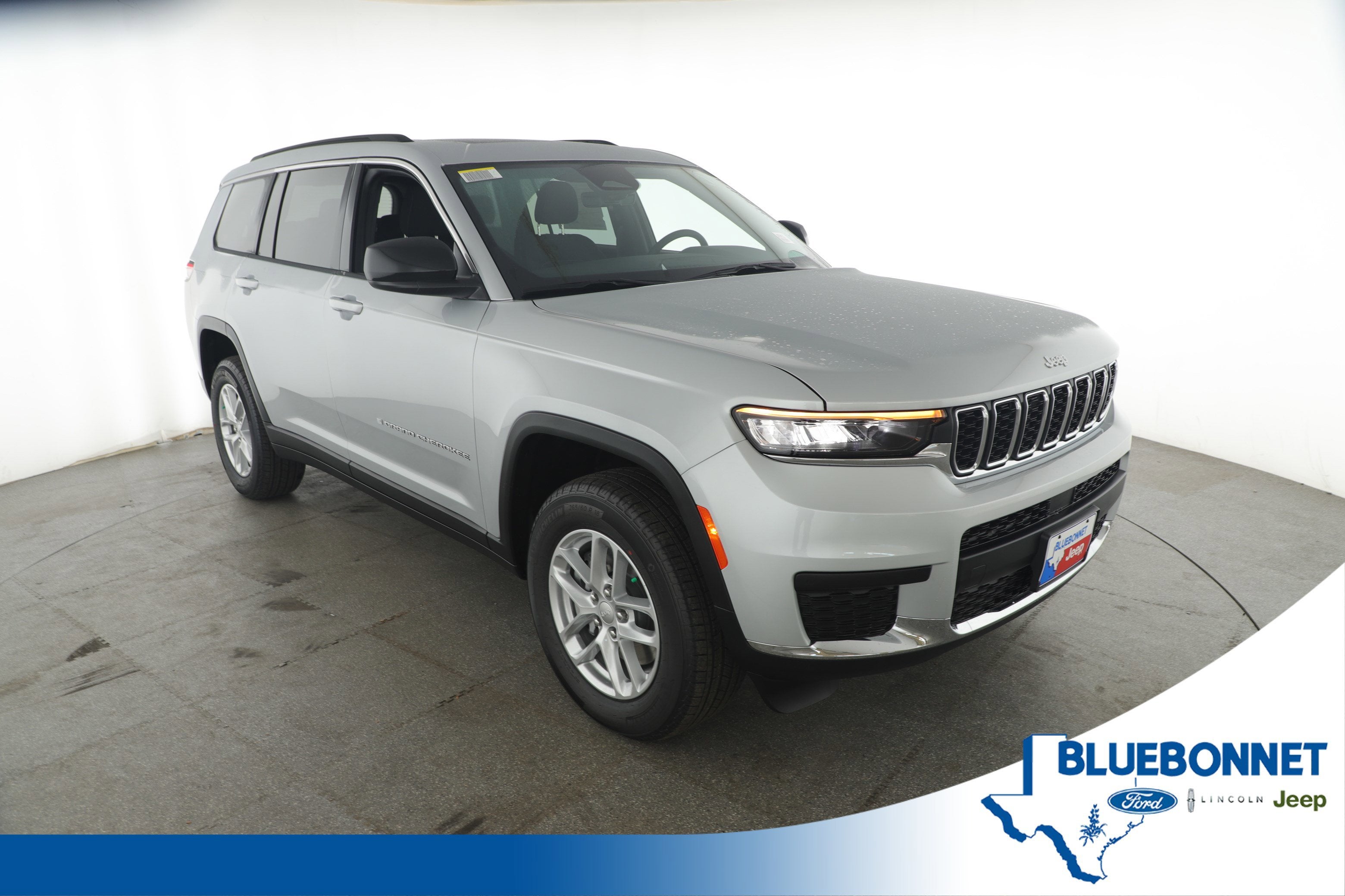 2025 Jeep Grand Cherokee GRAND CHEROKEE L LAREDO X 4X2