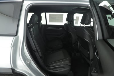 2025 Jeep Grand Cherokee GRAND CHEROKEE L LAREDO X 4X2