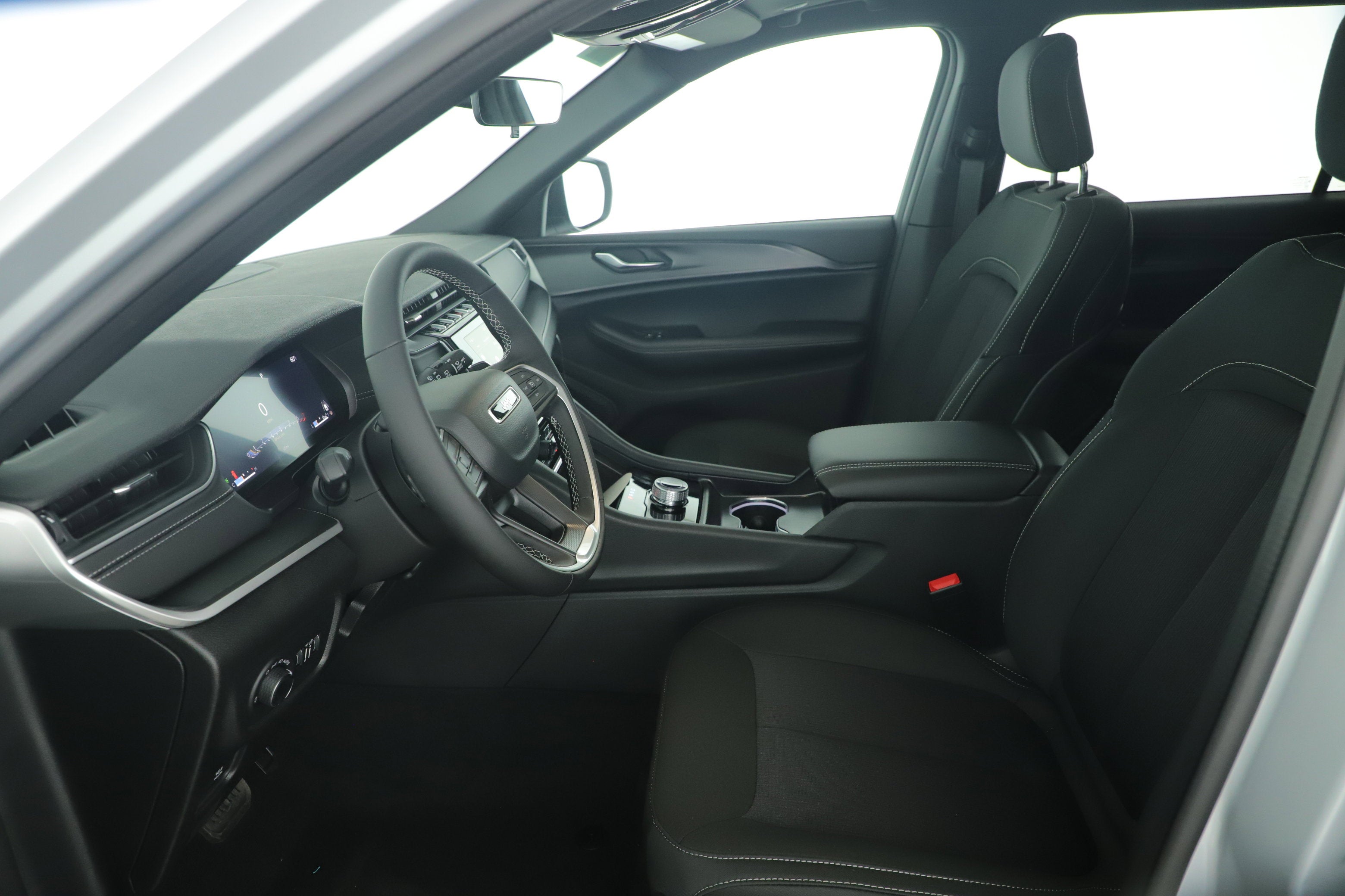 2025 Jeep Grand Cherokee GRAND CHEROKEE L LAREDO X 4X2