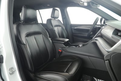 2025 Jeep Grand Cherokee L Limited 4x2