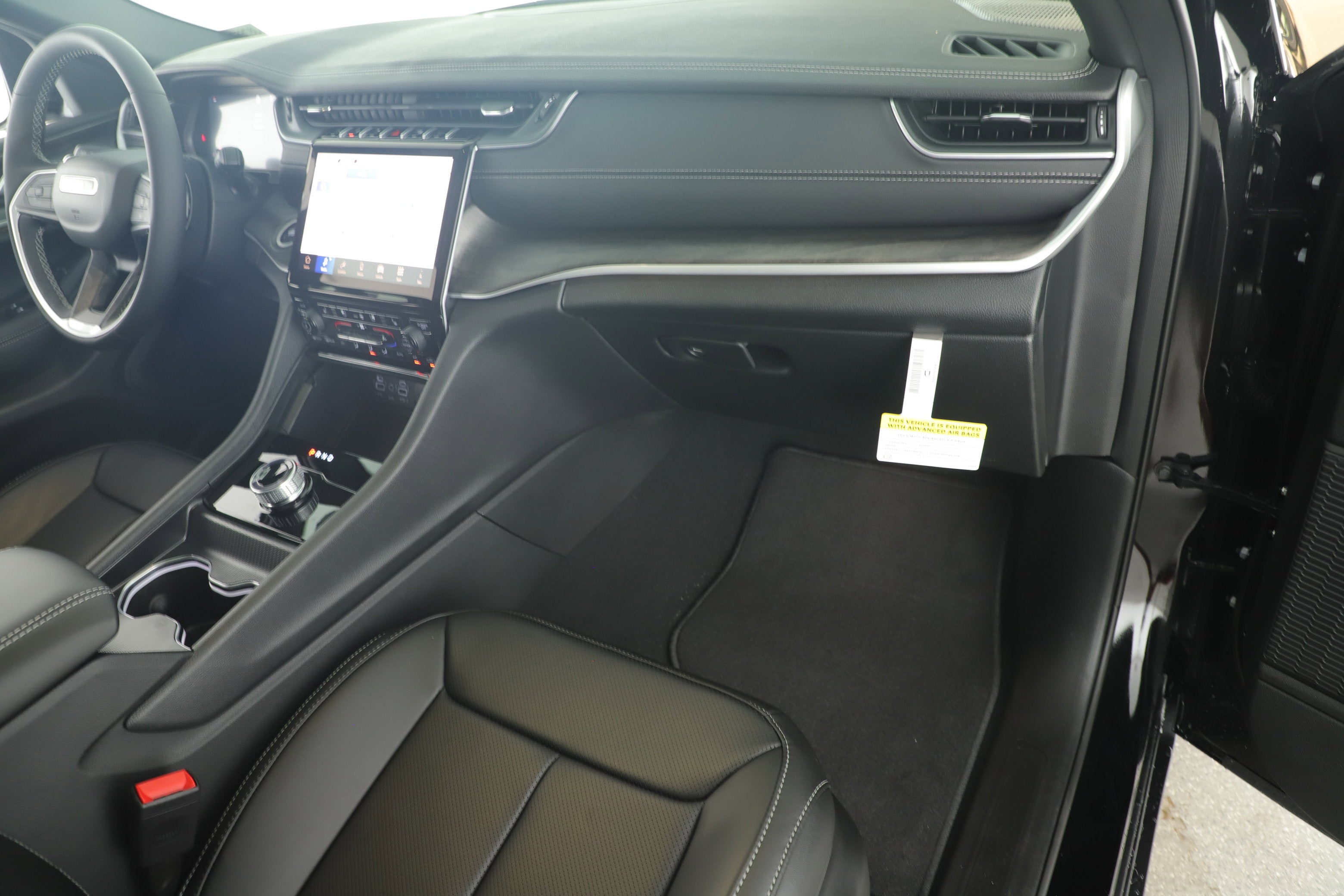 2025 Jeep Grand Cherokee GRAND CHEROKEE L LIMITED 4X2