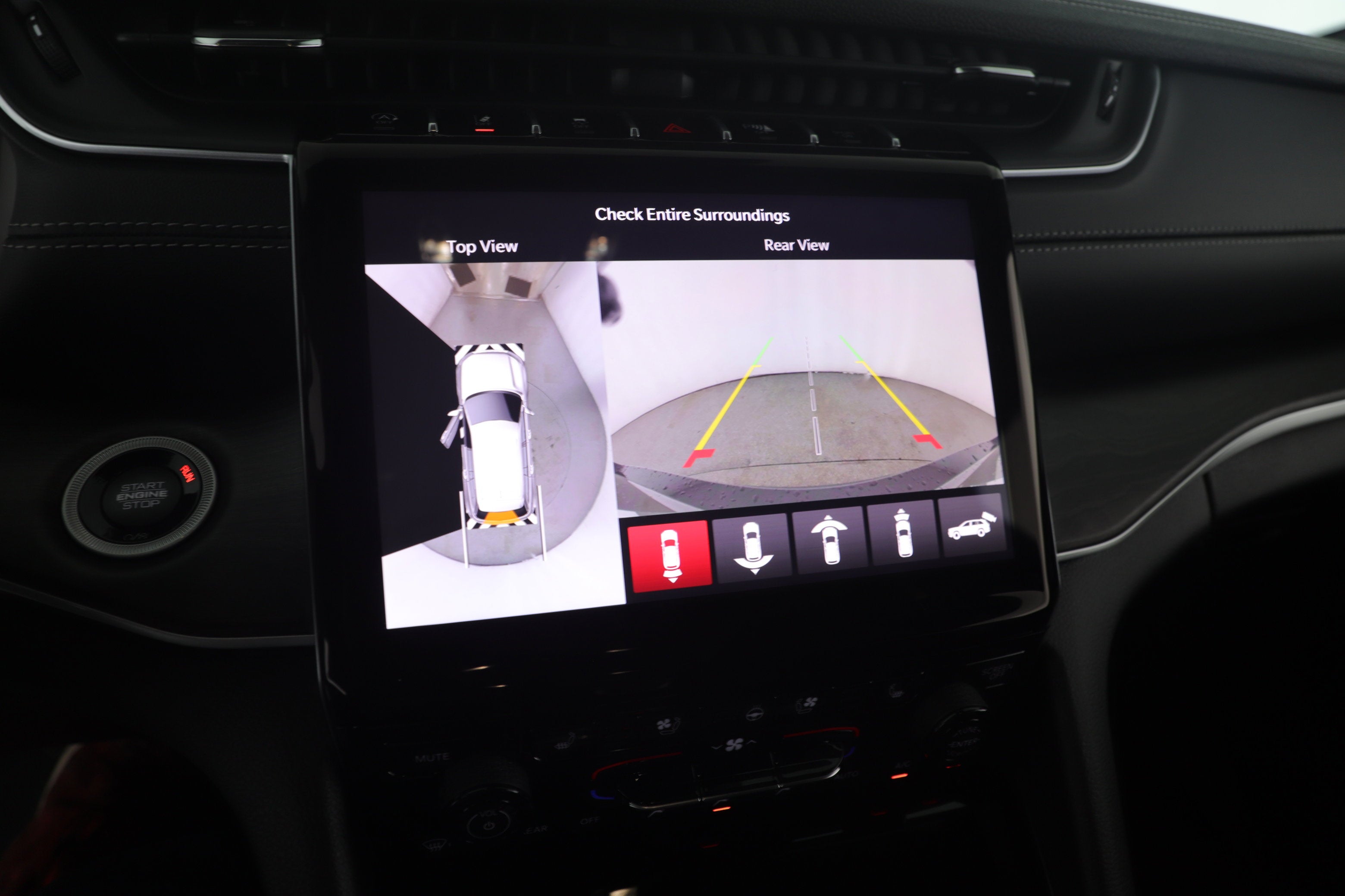 2025 Jeep Grand Cherokee GRAND CHEROKEE L LIMITED 4X2