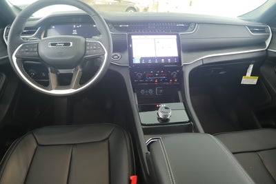 2025 Jeep Grand Cherokee GRAND CHEROKEE L LIMITED 4X2