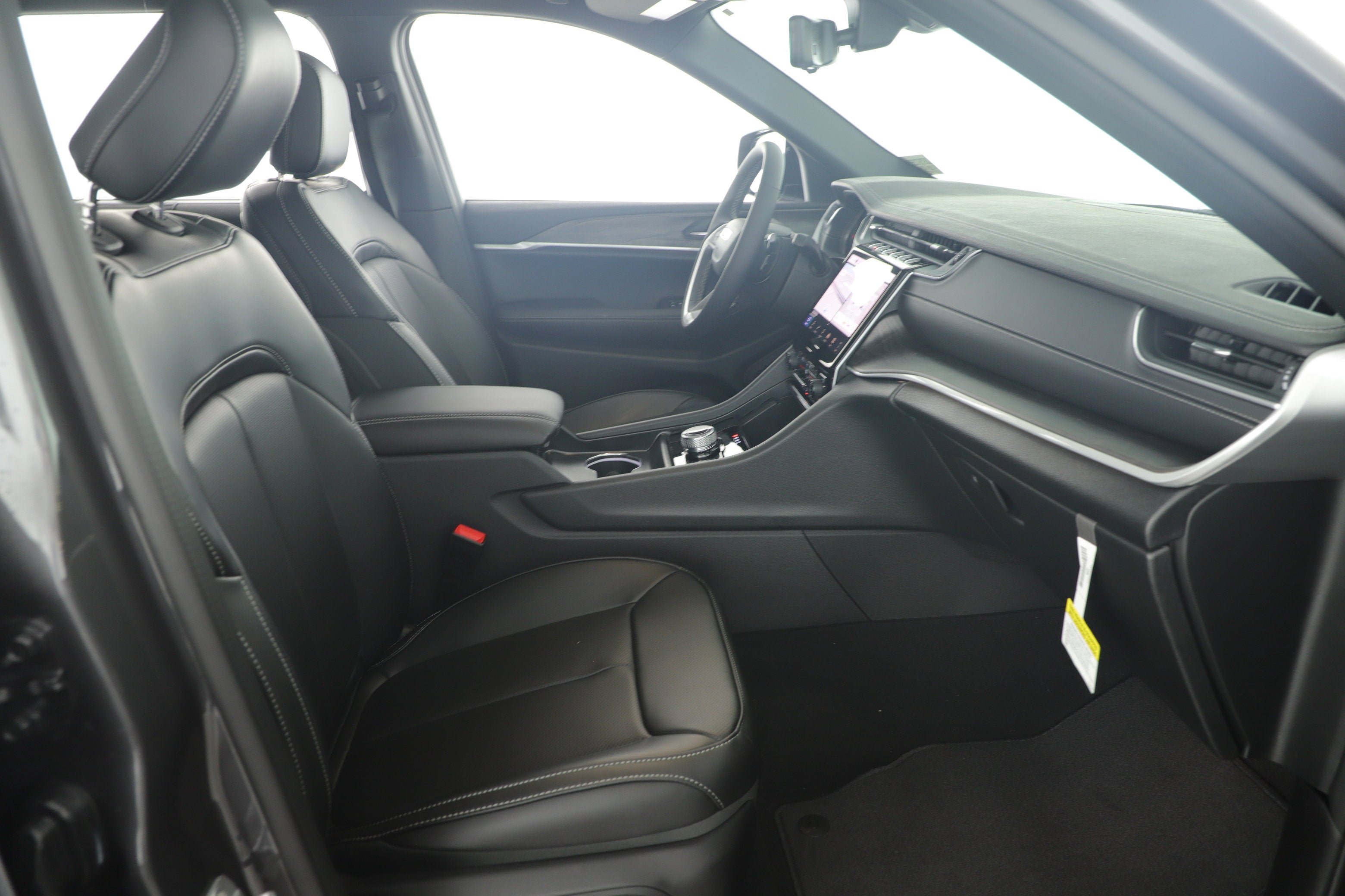 2025 Jeep Grand Cherokee GRAND CHEROKEE L LIMITED 4X2