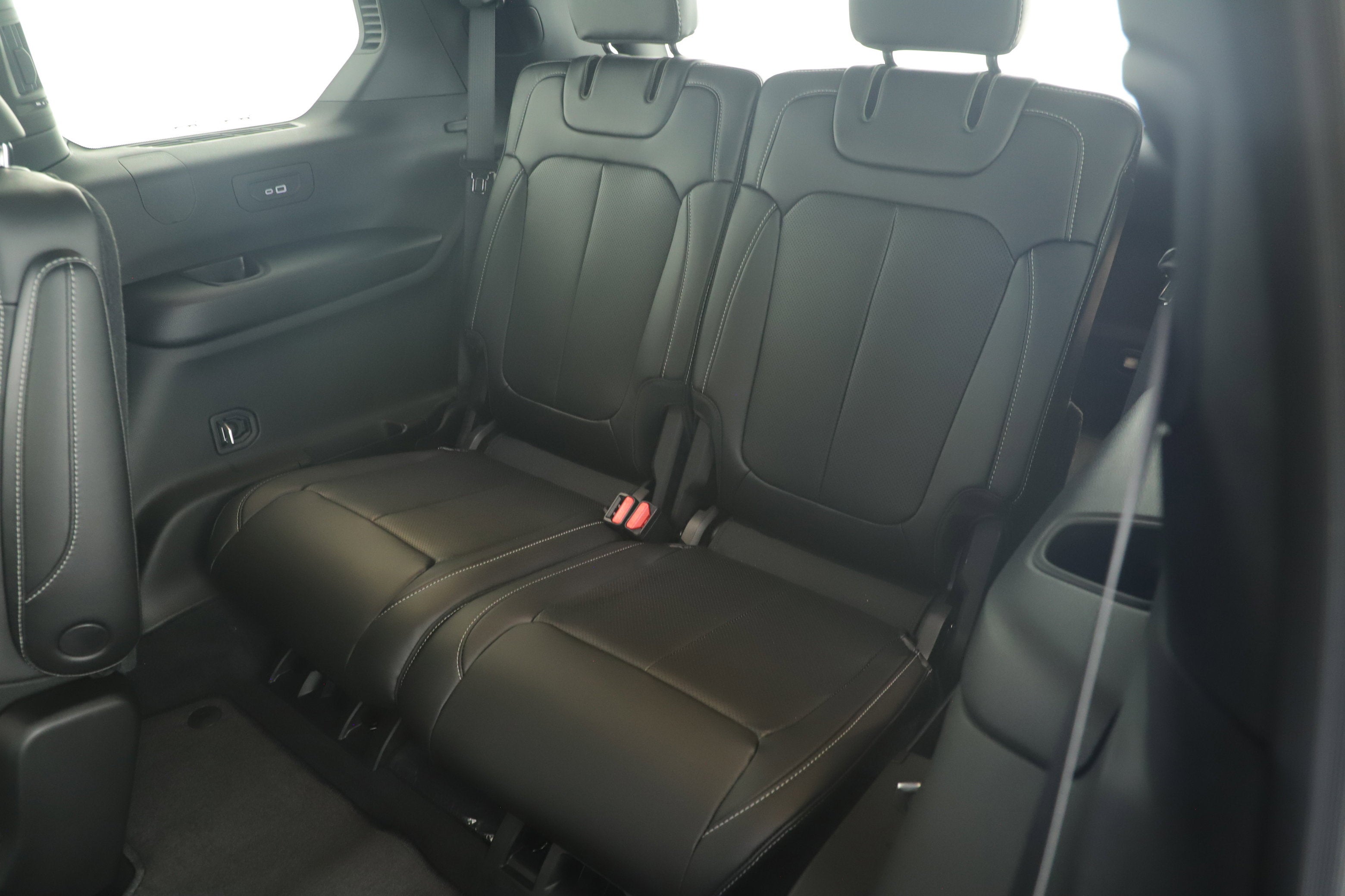 2025 Jeep Grand Cherokee GRAND CHEROKEE L LIMITED 4X2