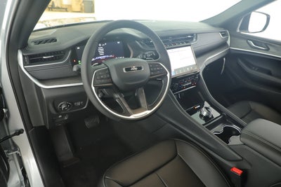 2025 Jeep Grand Cherokee GRAND CHEROKEE L LIMITED 4X2