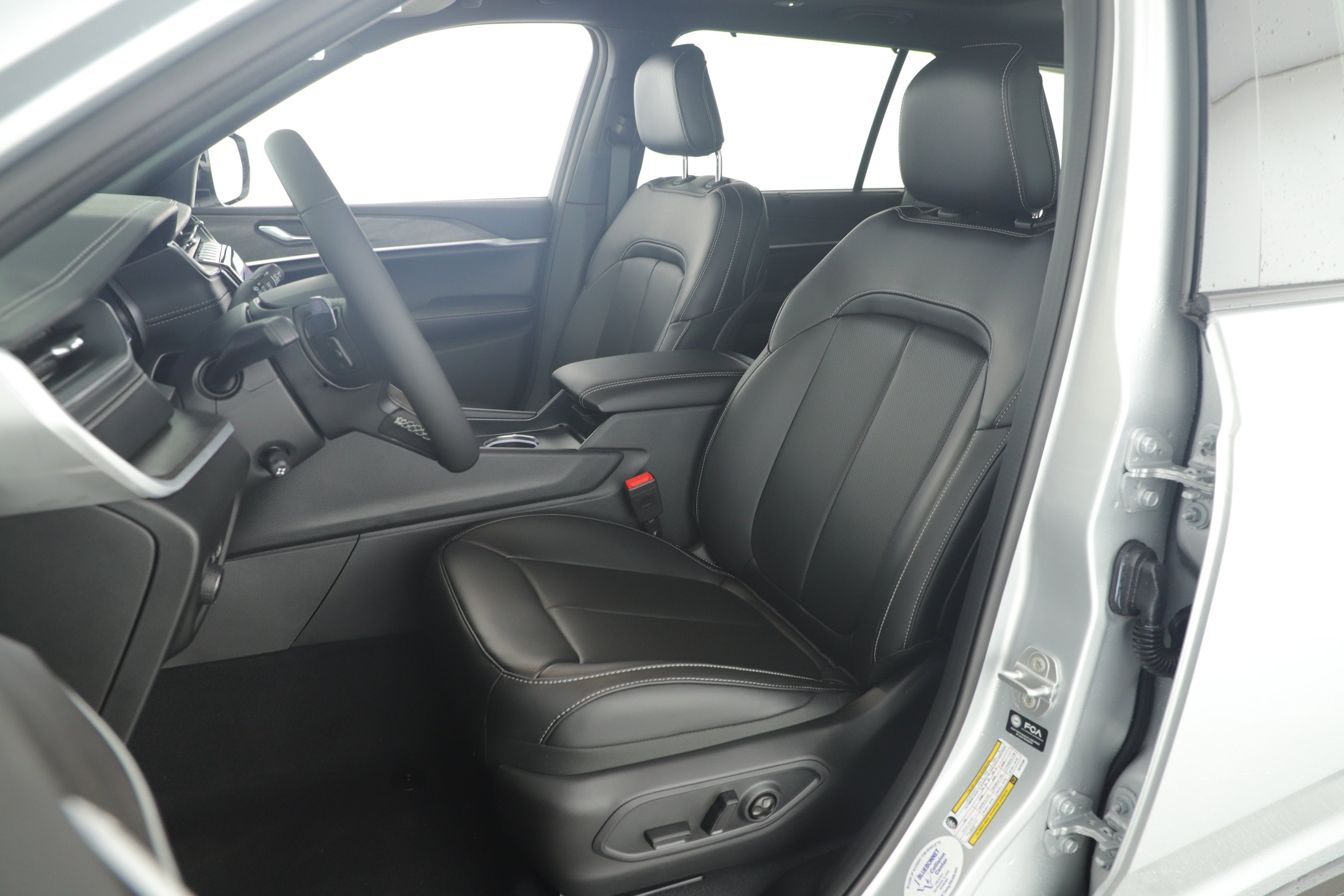 2025 Jeep Grand Cherokee GRAND CHEROKEE L LIMITED 4X2