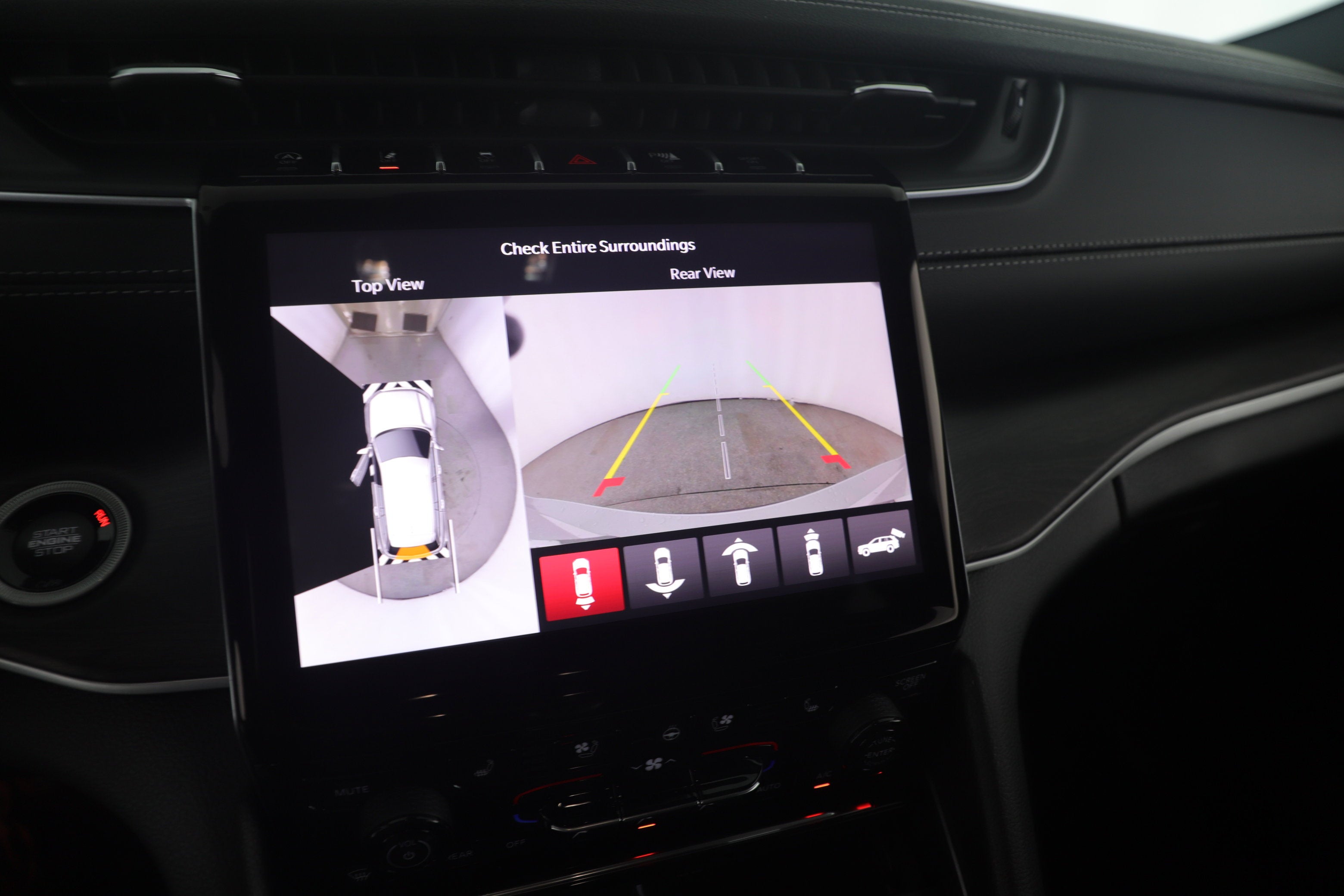 2025 Jeep Grand Cherokee GRAND CHEROKEE L LIMITED 4X2