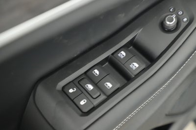 2025 Jeep Grand Cherokee GRAND CHEROKEE L LIMITED 4X2