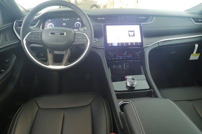 2025 Jeep Grand Cherokee GRAND CHEROKEE L LIMITED 4X2