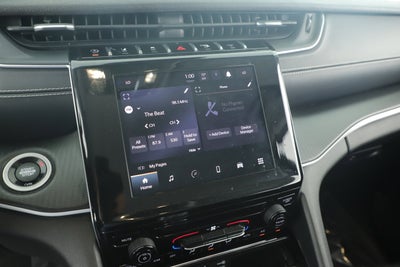 2023 Jeep Grand Cherokee L Laredo 4x4