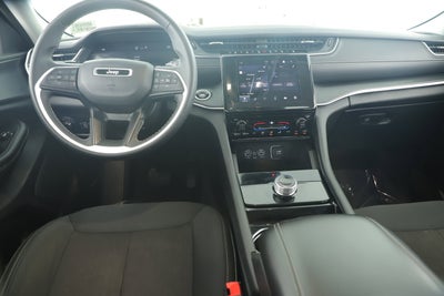 2023 Jeep Grand Cherokee L Laredo 4x4