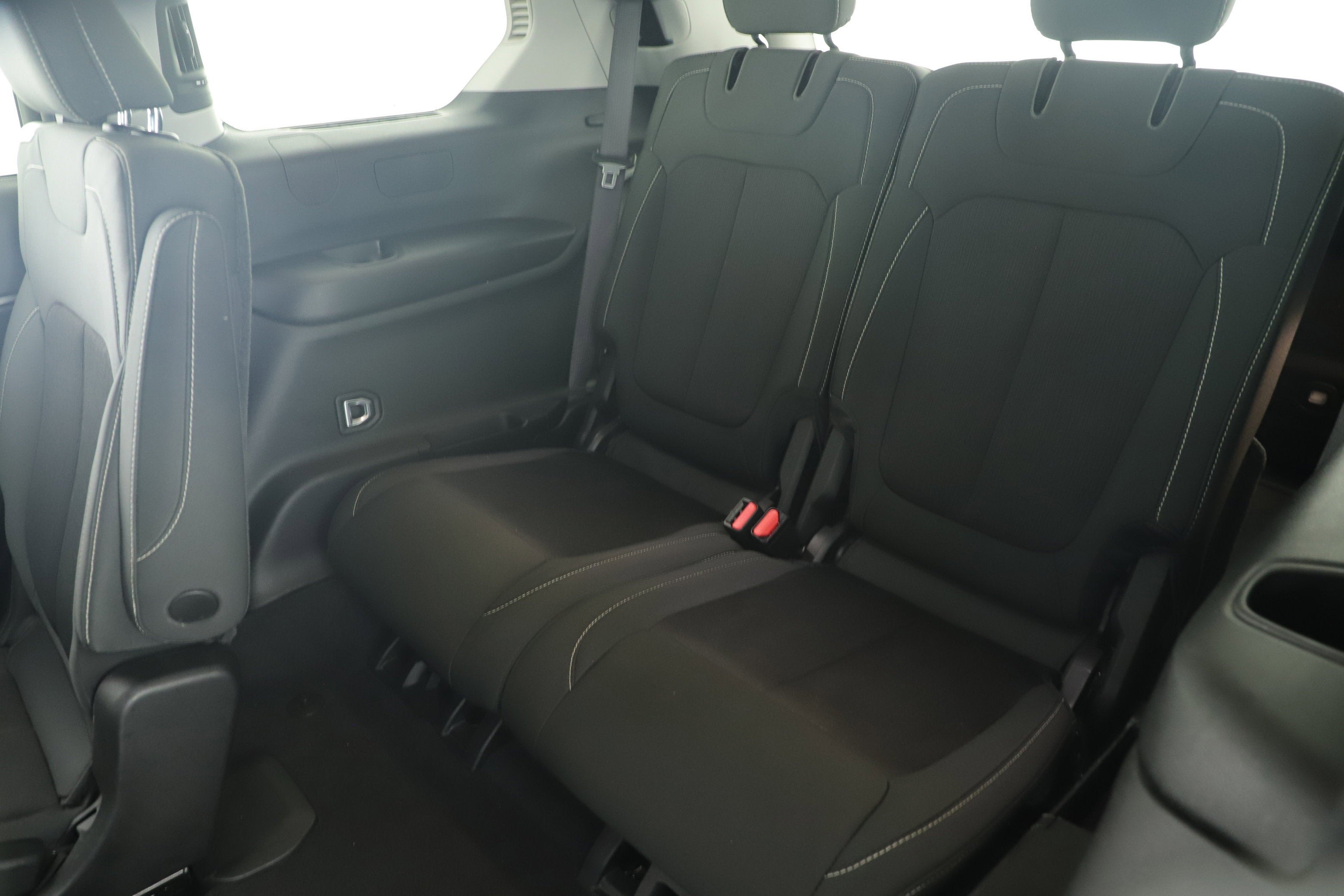 2023 Jeep Grand Cherokee L Laredo 4x4