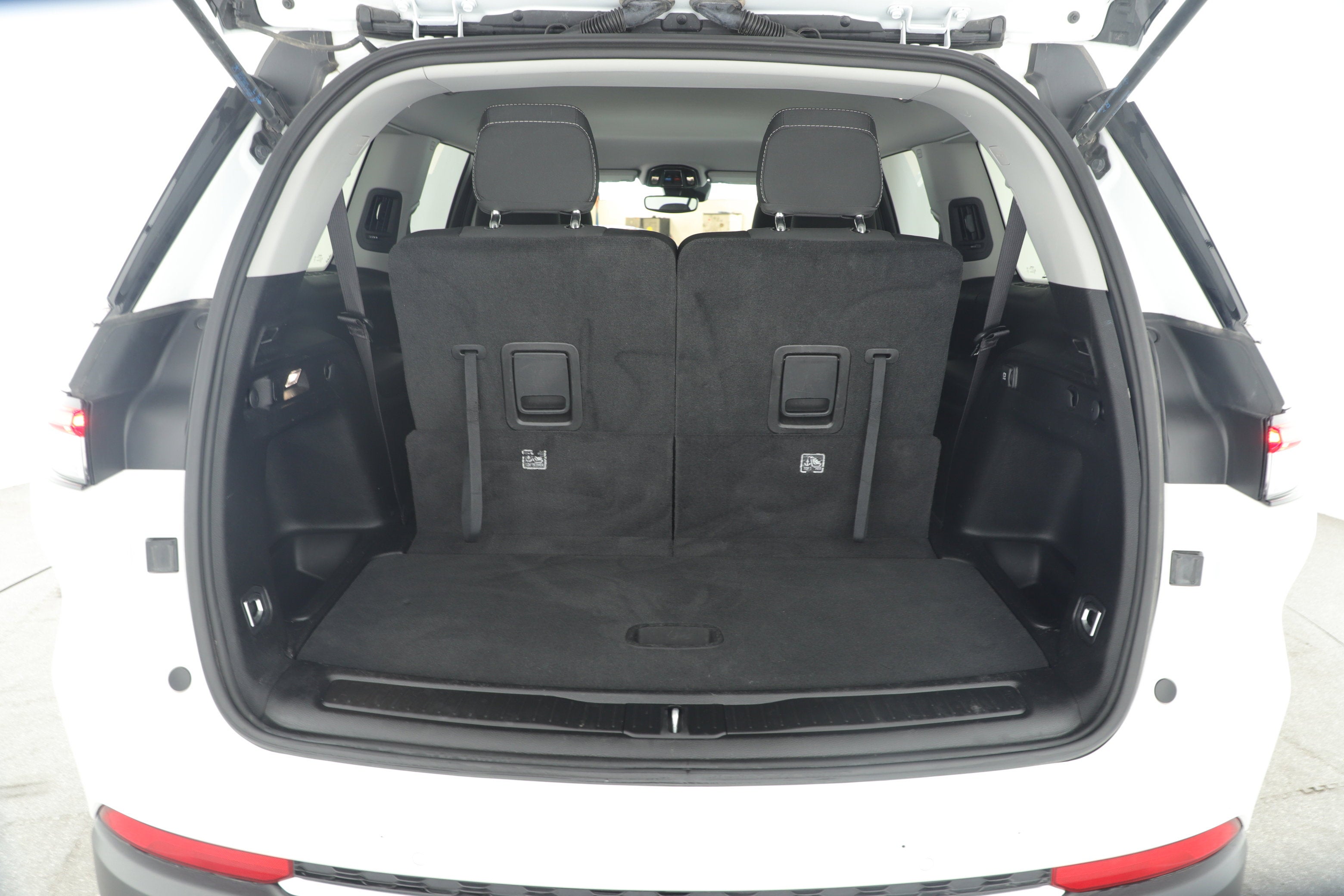 2023 Jeep Grand Cherokee L Laredo 4x4