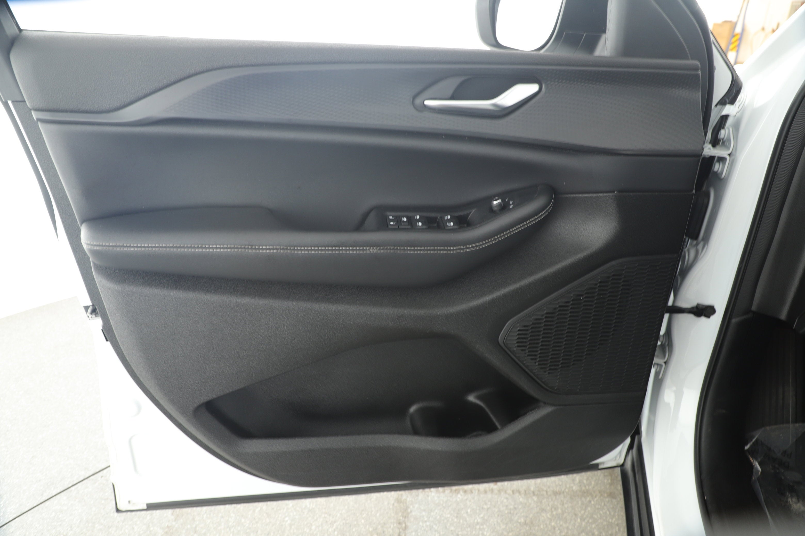 2023 Jeep Grand Cherokee L Laredo 4x4