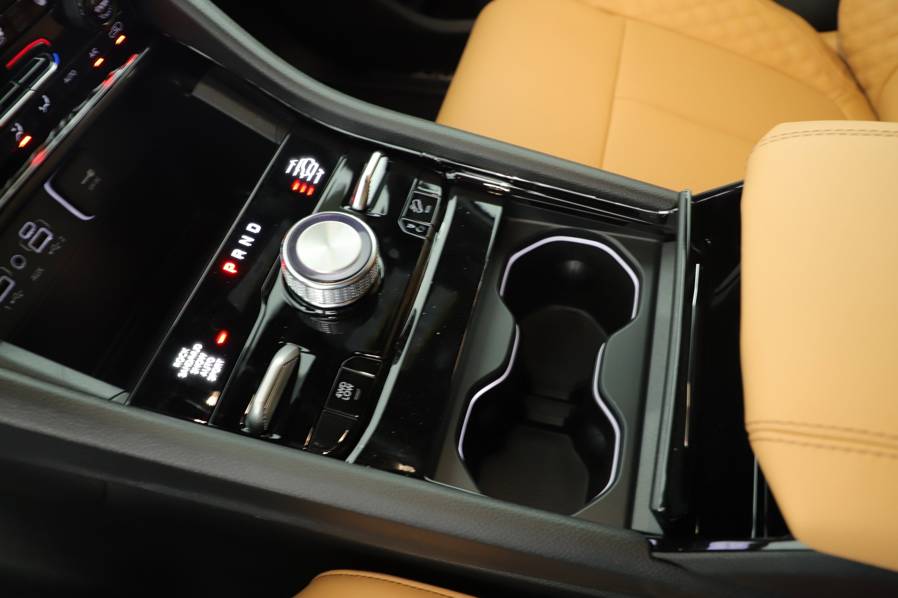 2025 Jeep Grand Cherokee GRAND CHEROKEE L SUMMIT 4X4