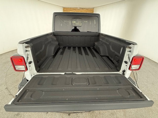 2022 Jeep Gladiator Overland 4x4