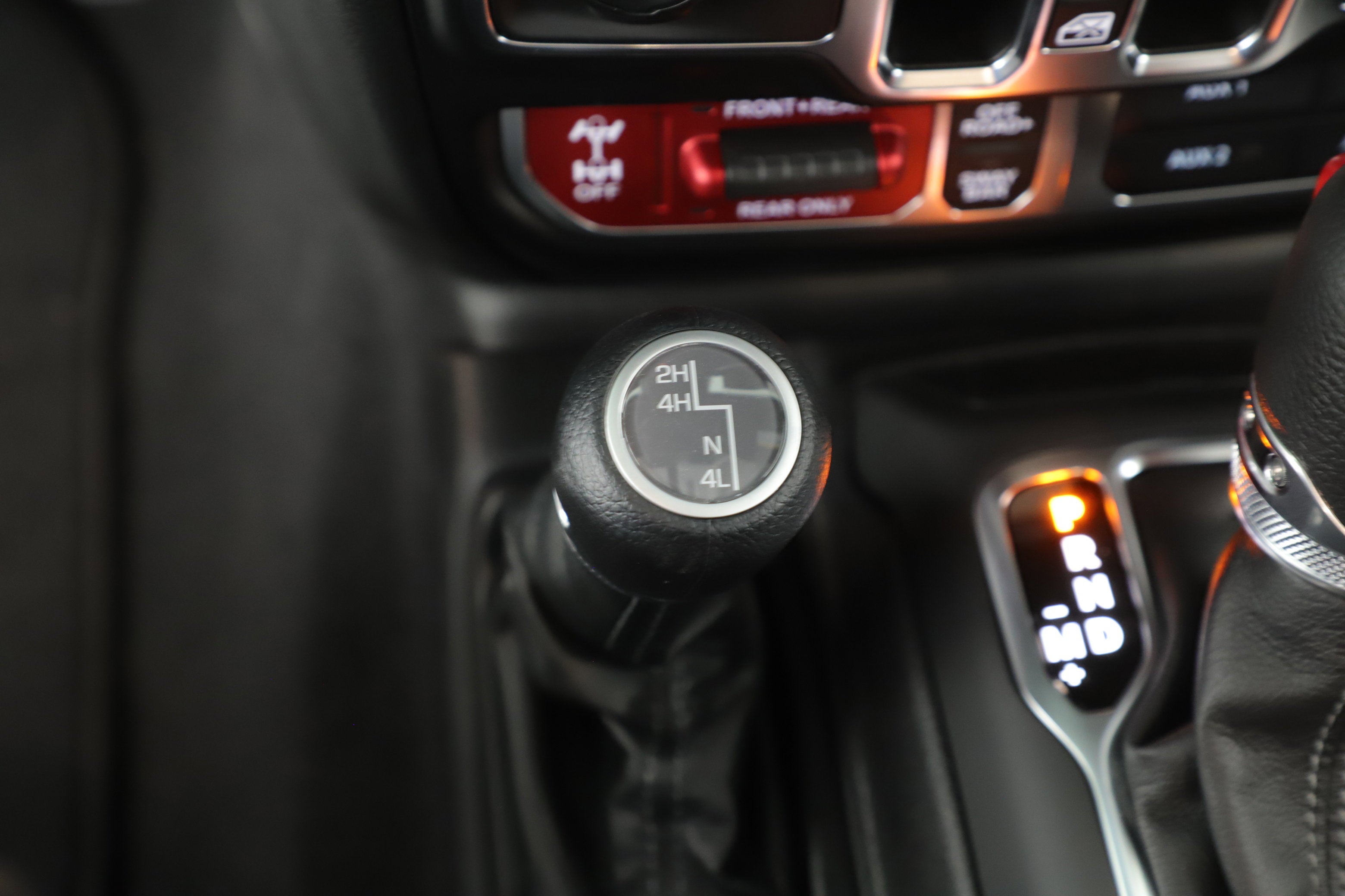 2025 Jeep Gladiator GLADIATOR RUBICON 4X4