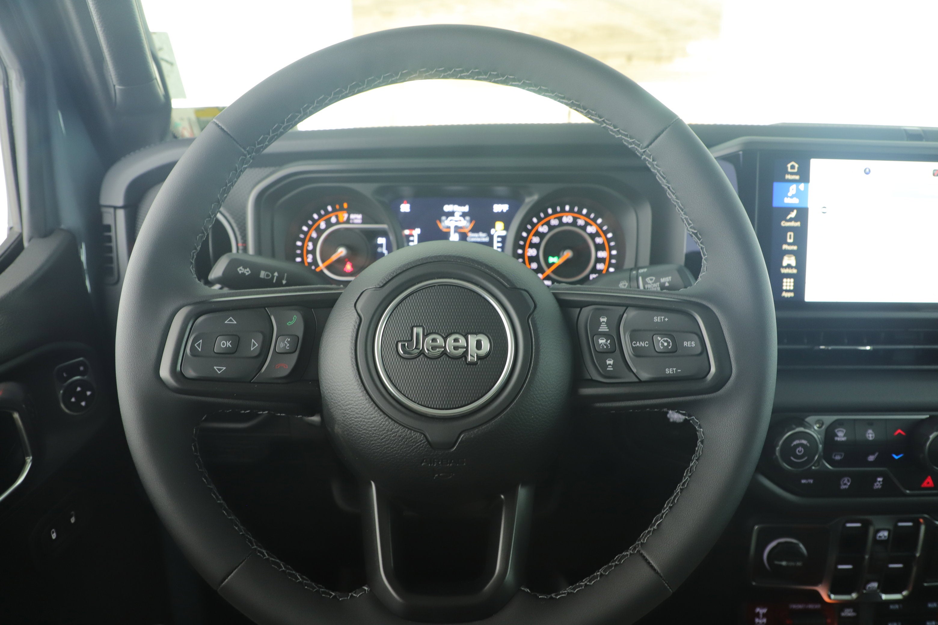 2025 Jeep Gladiator GLADIATOR RUBICON 4X4