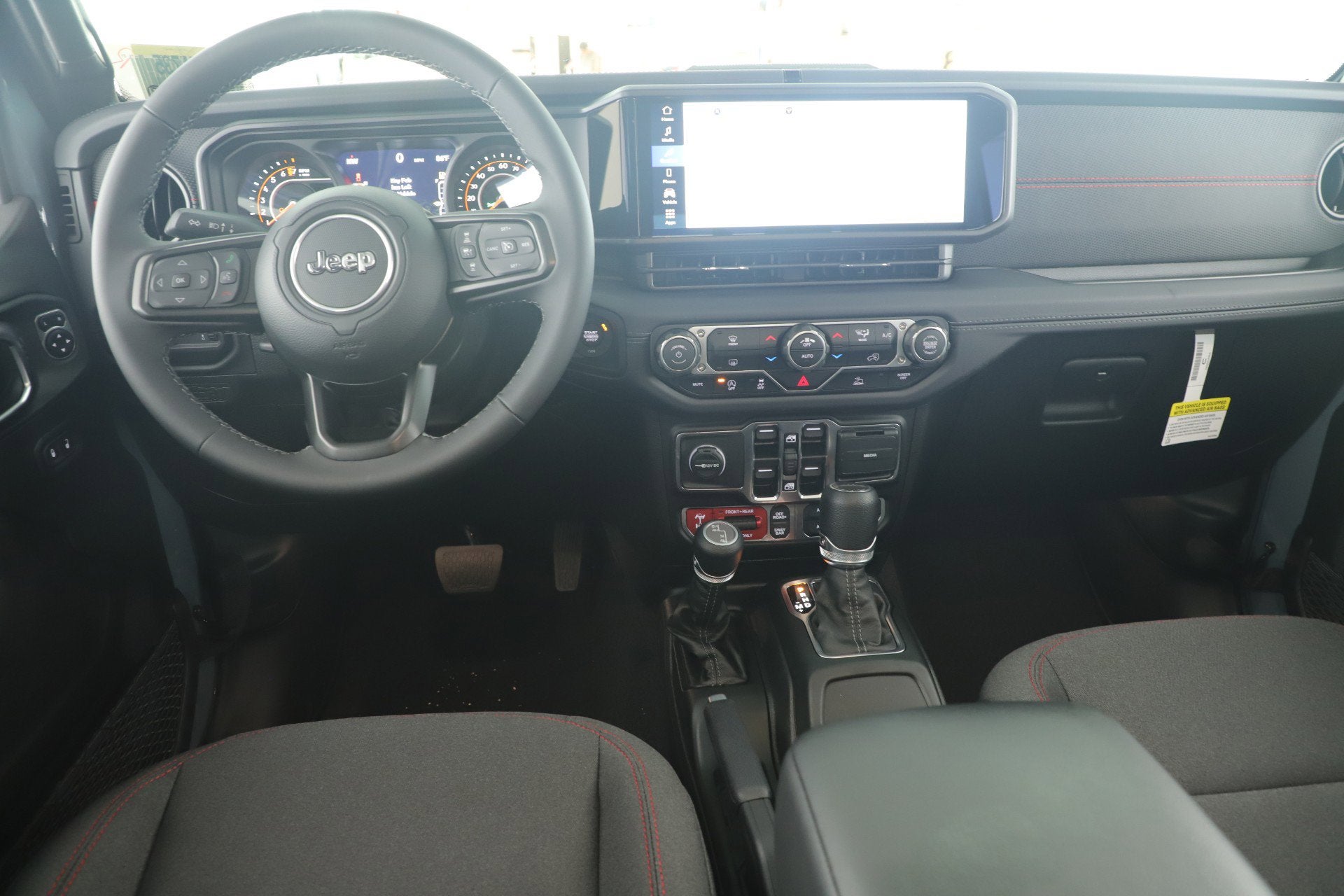 2025 Jeep Gladiator GLADIATOR RUBICON 4X4