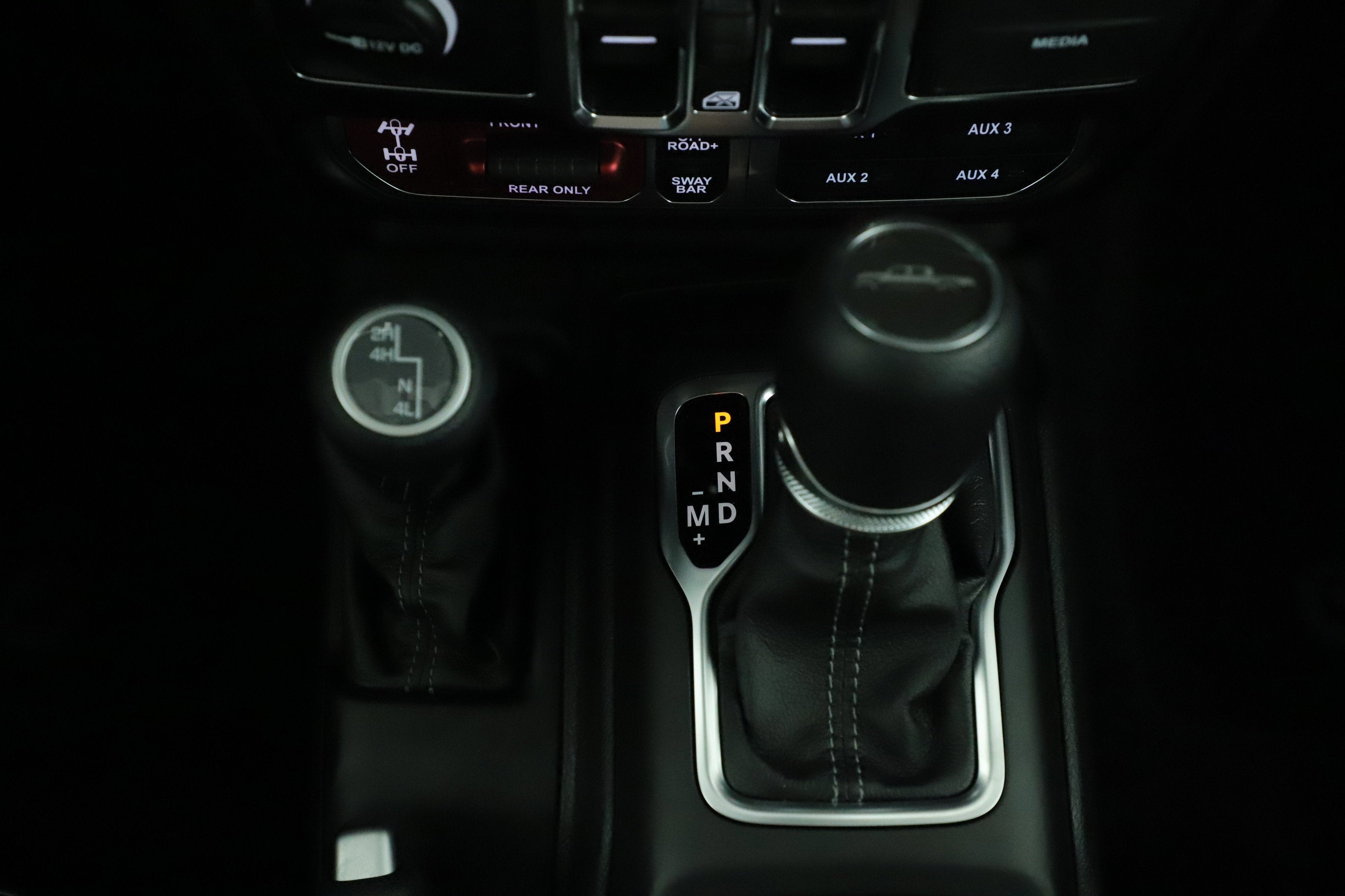 2025 Jeep Gladiator GLADIATOR RUBICON 4X4