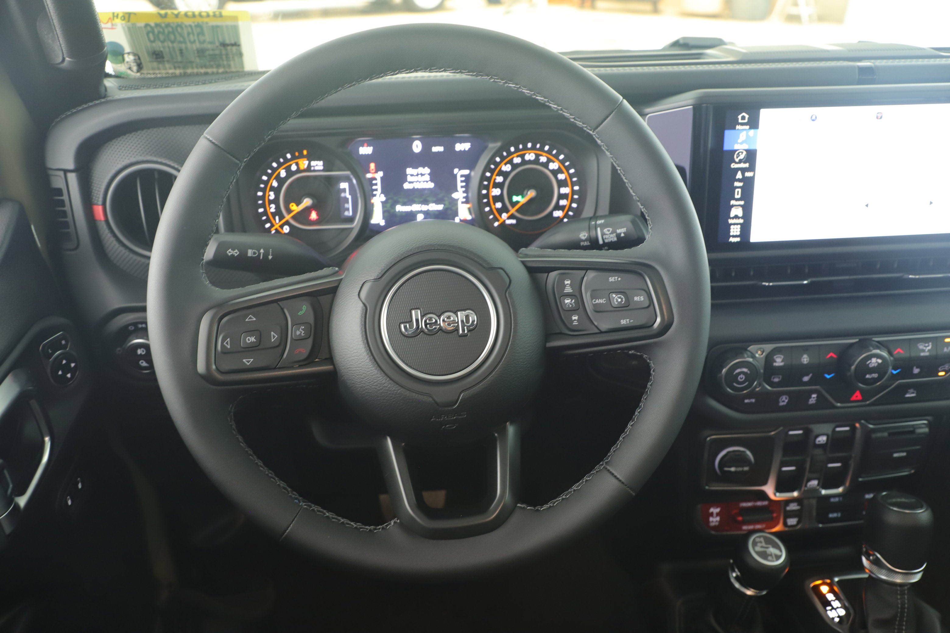 2025 Jeep Gladiator GLADIATOR RUBICON 4X4