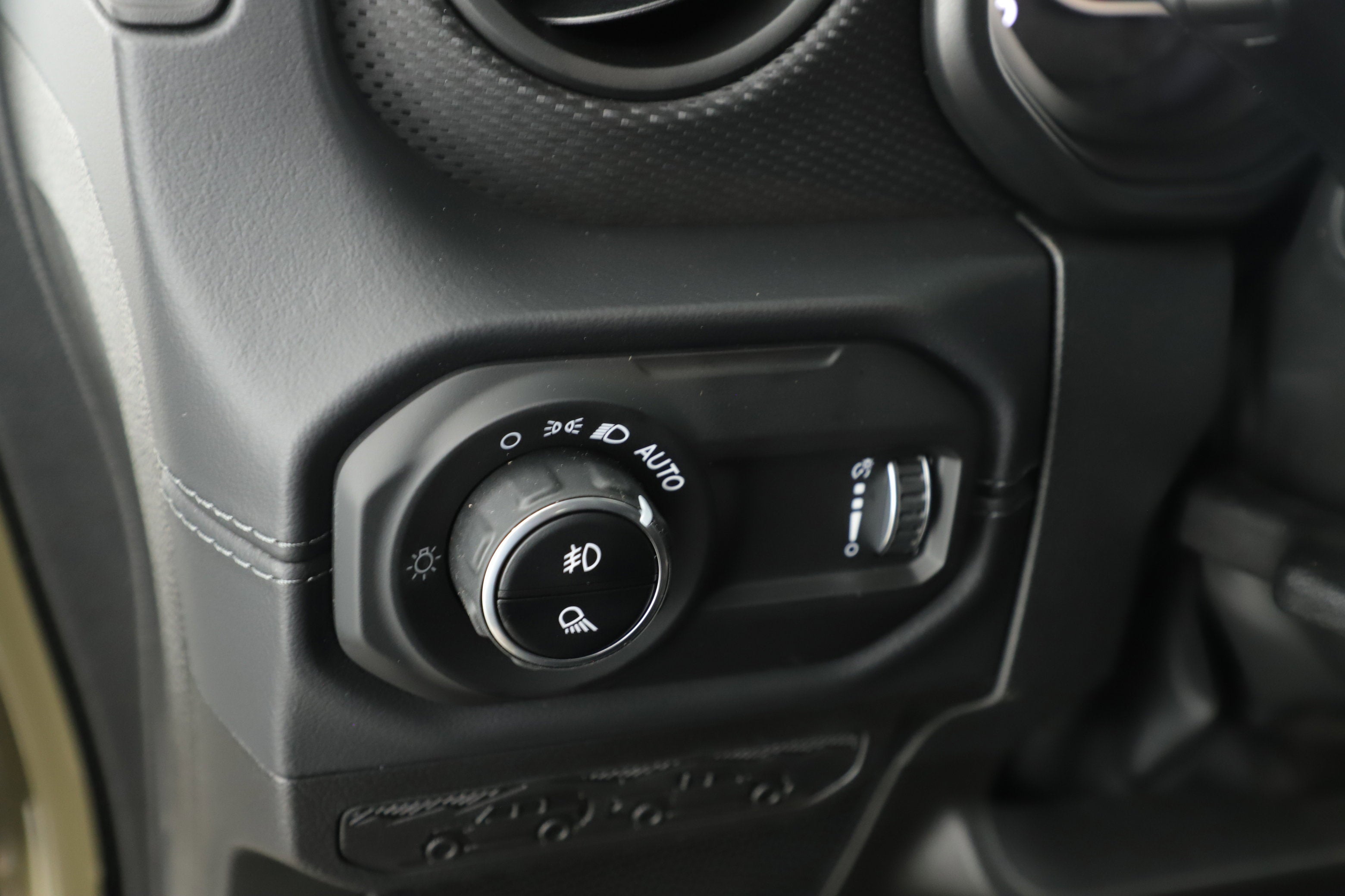 2025 Jeep Gladiator GLADIATOR RUBICON 4X4