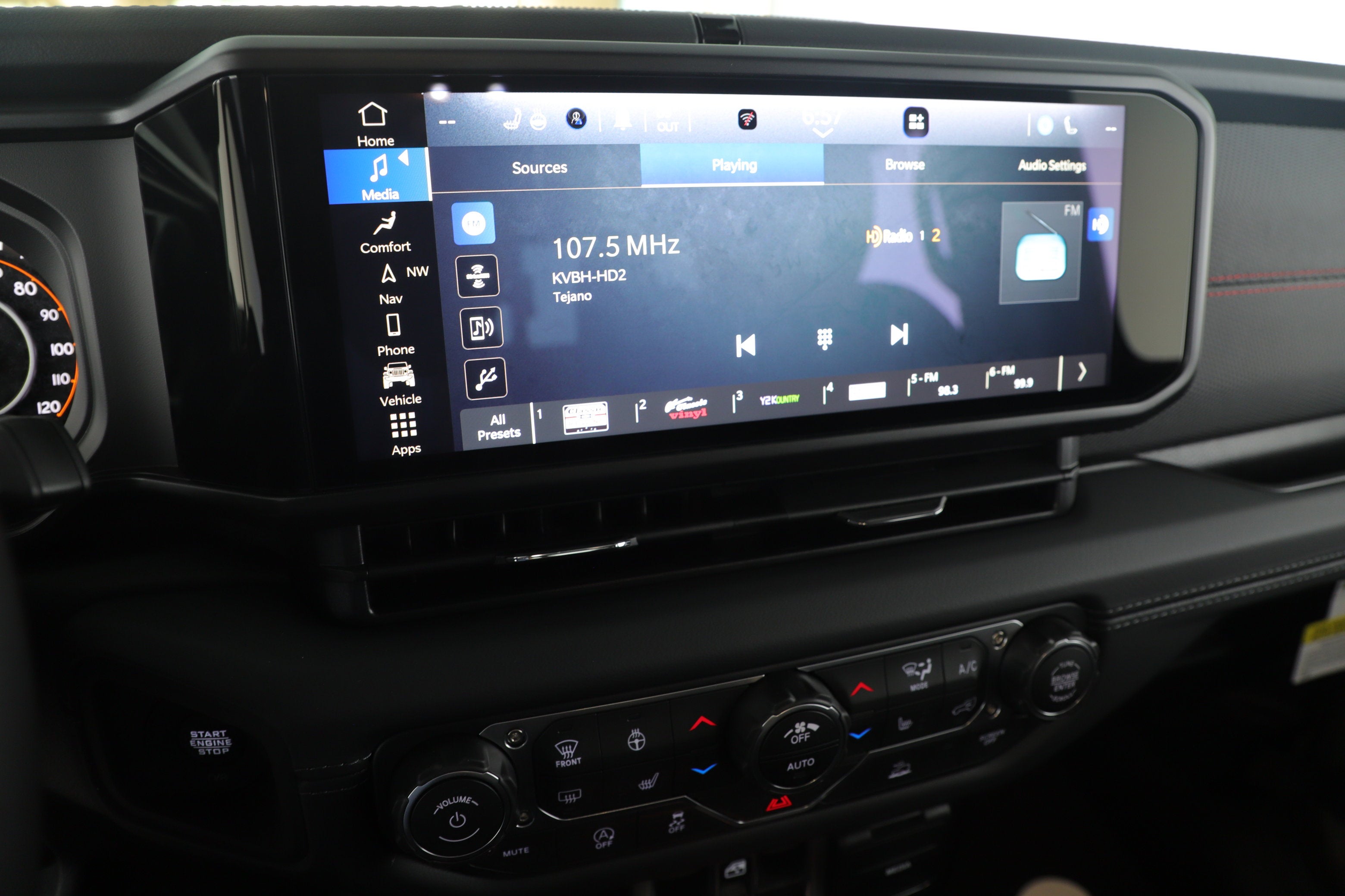 2025 Jeep Gladiator GLADIATOR RUBICON 4X4