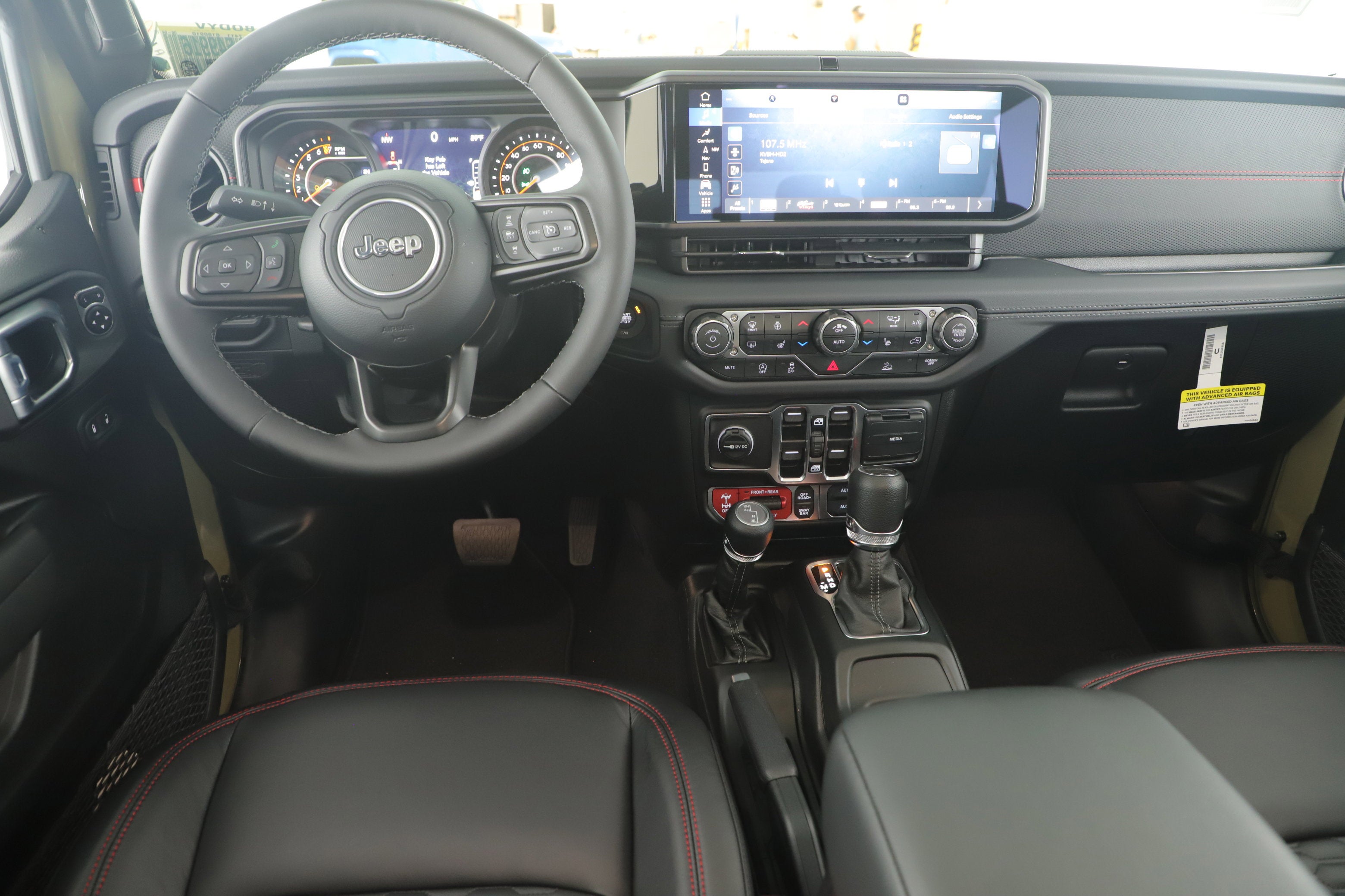 2025 Jeep Gladiator GLADIATOR RUBICON 4X4