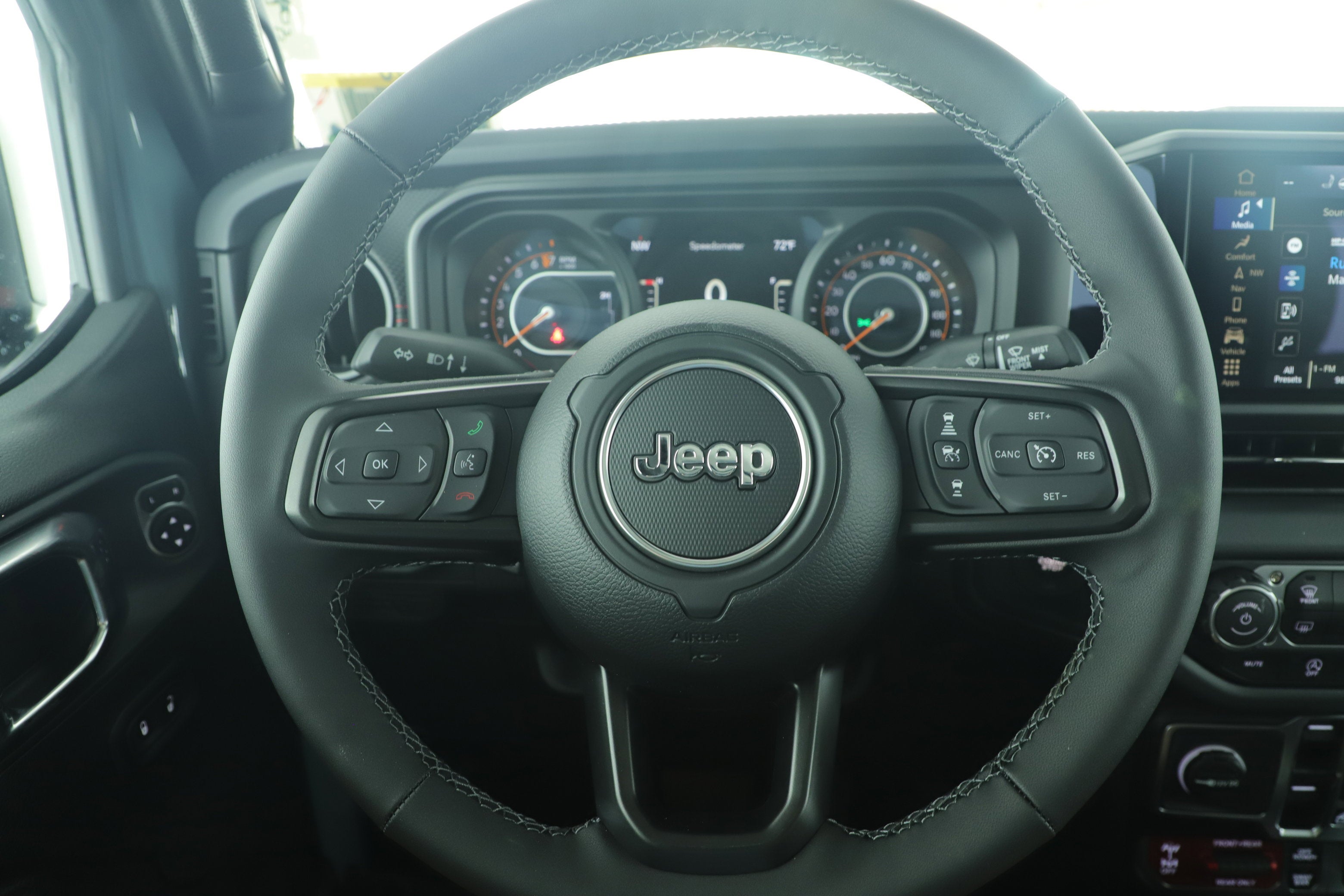 2025 Jeep Gladiator GLADIATOR RUBICON 4X4