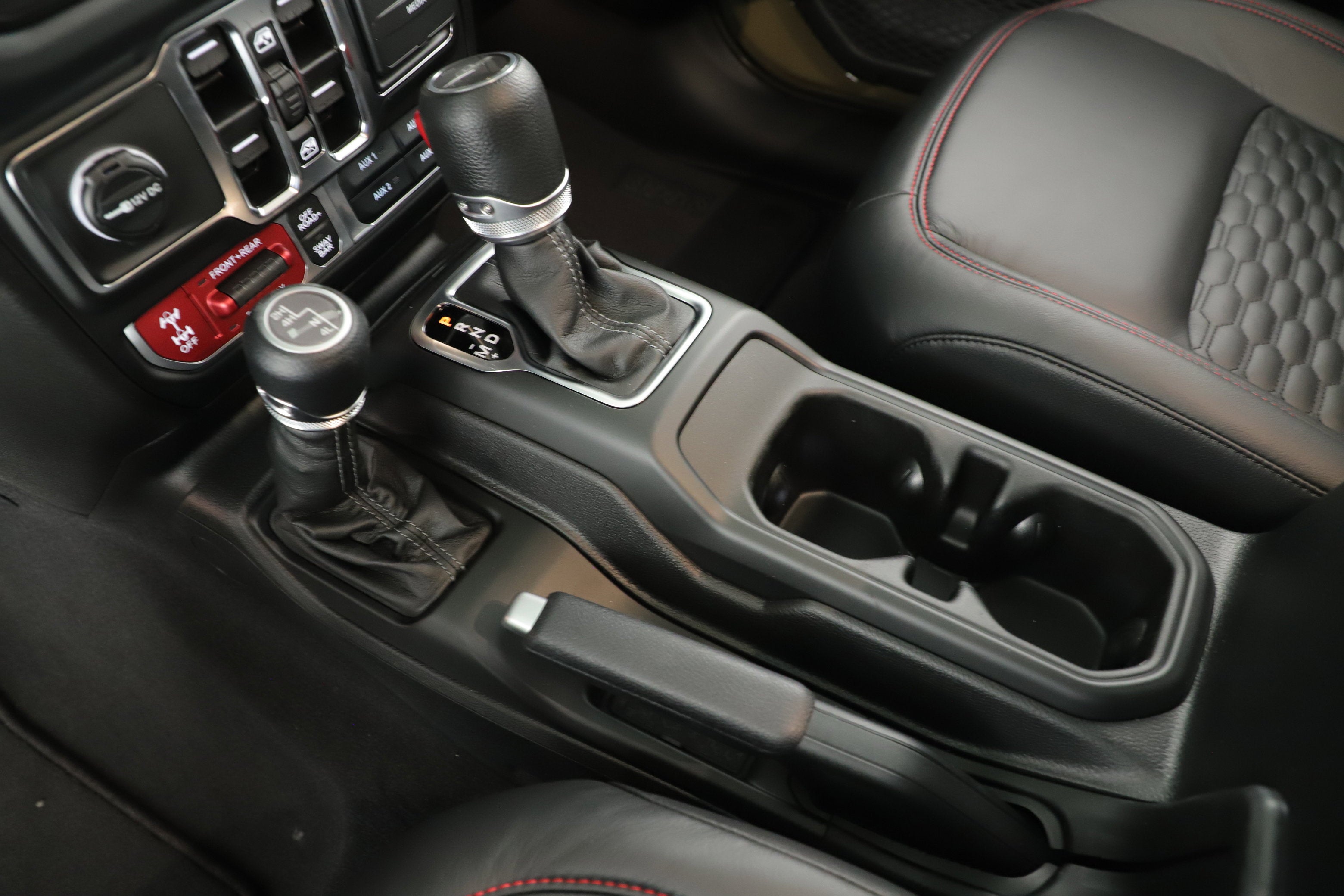 2025 Jeep Gladiator GLADIATOR RUBICON 4X4