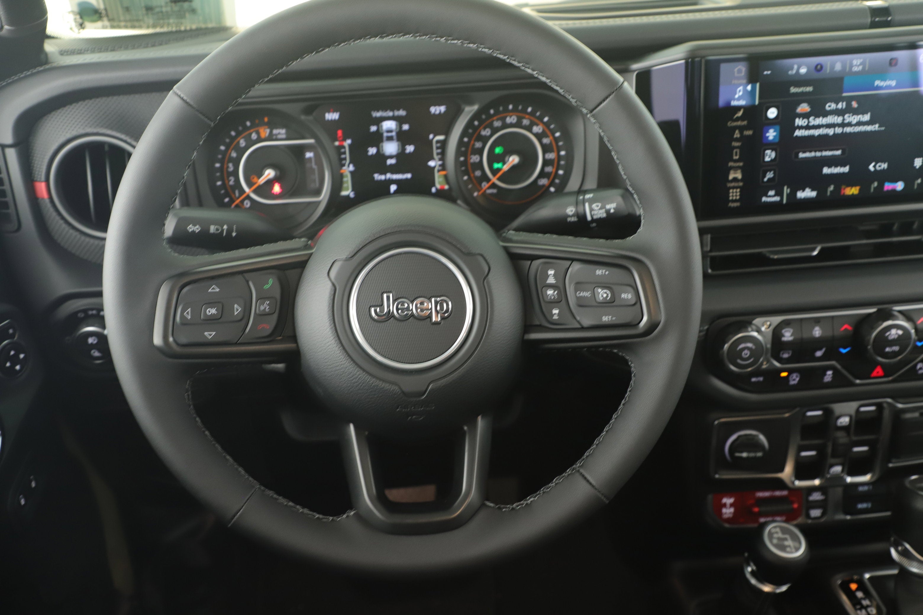 2025 Jeep Gladiator GLADIATOR RUBICON 4X4