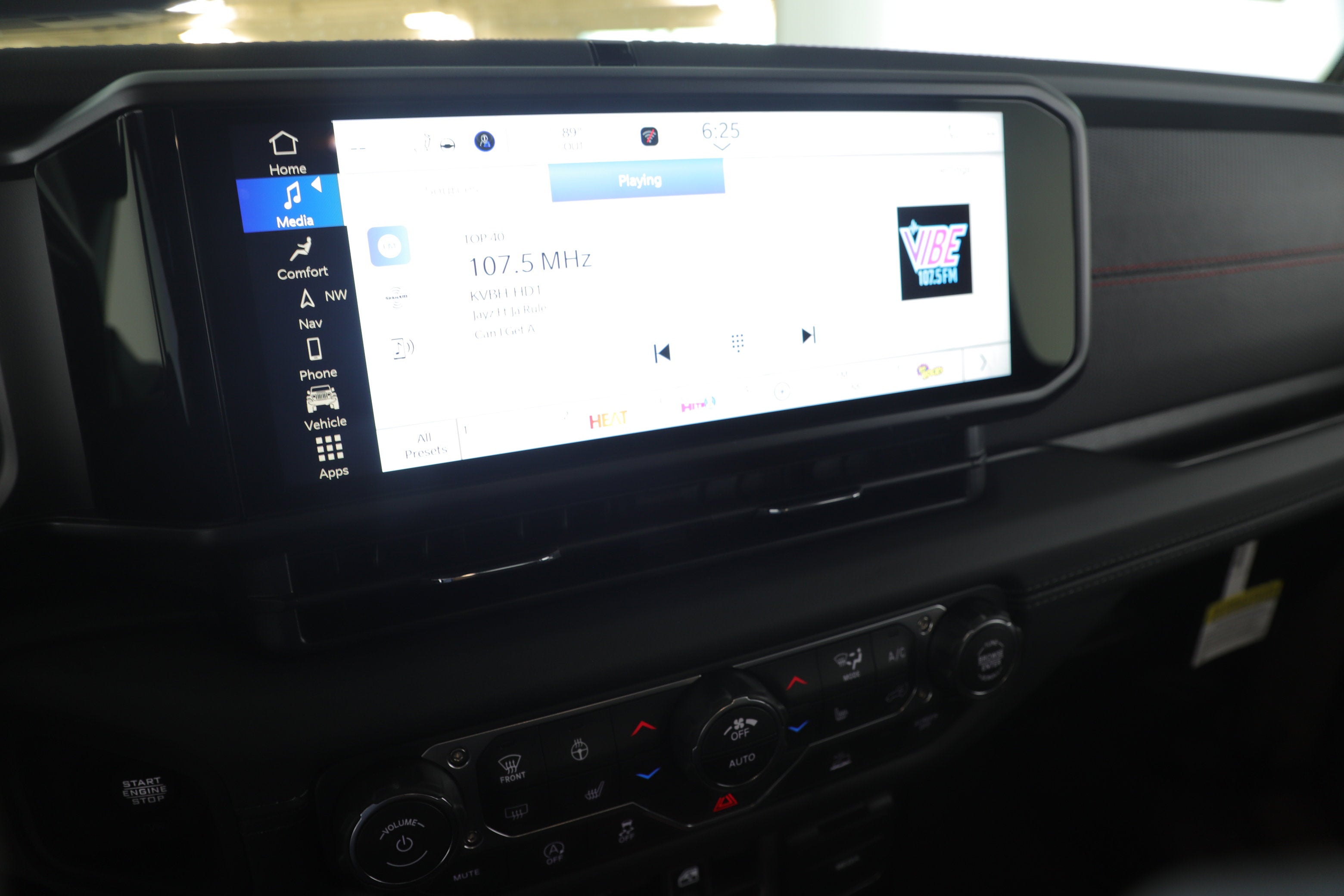 2025 Jeep Gladiator GLADIATOR RUBICON 4X4