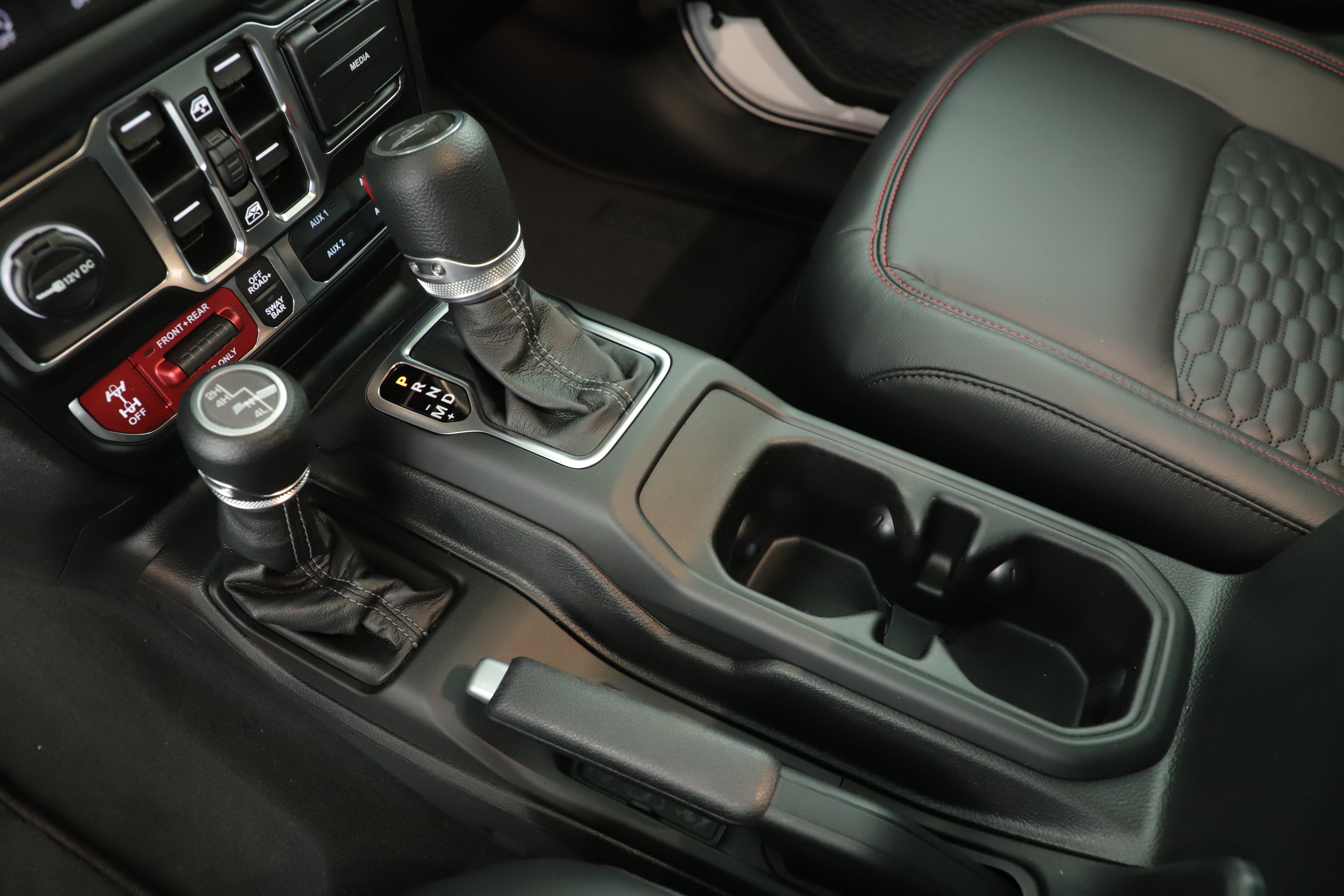 2025 Jeep Gladiator GLADIATOR RUBICON 4X4