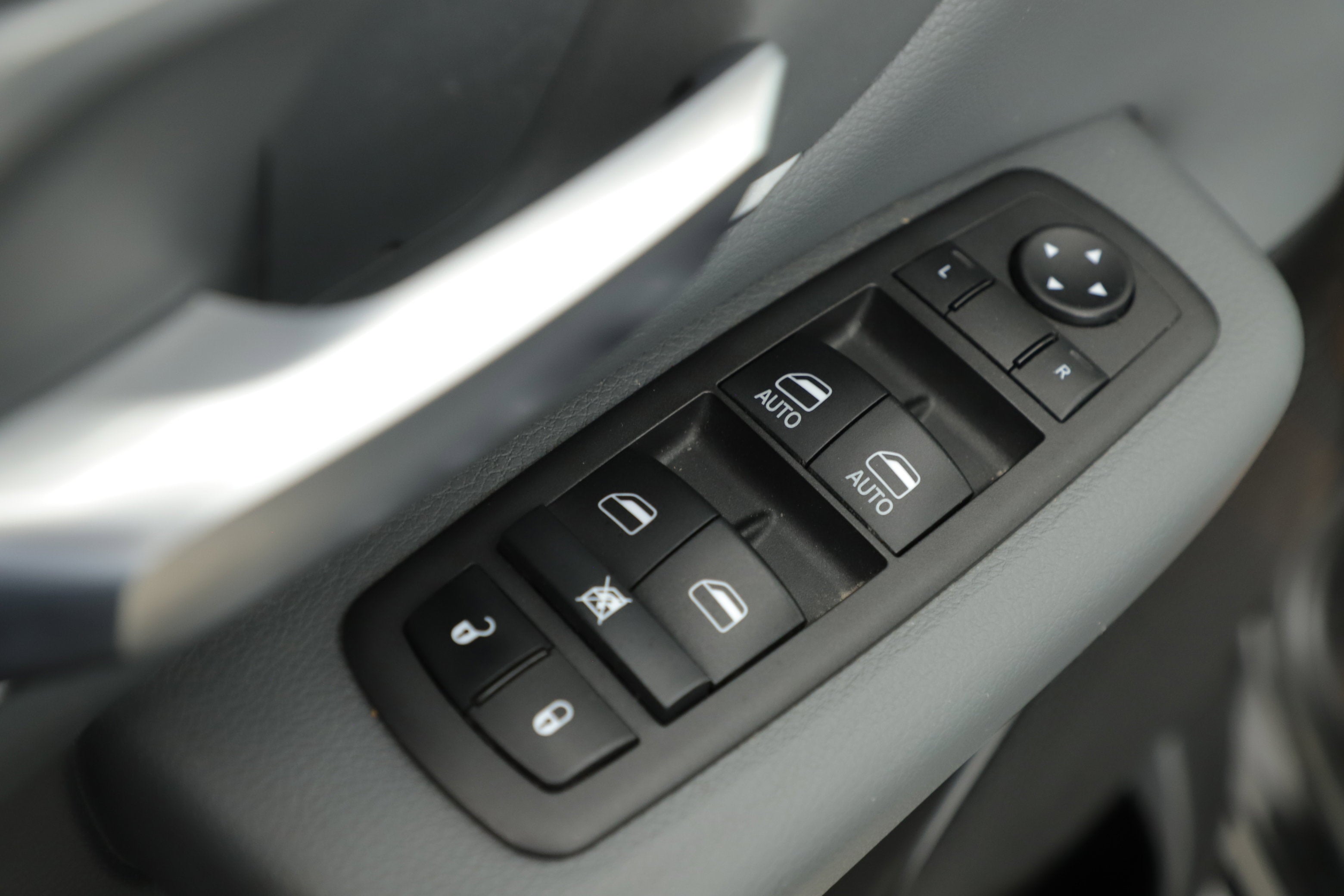 2022 RAM 1500 Lone Star Crew Cab 4x4 5'7' Box