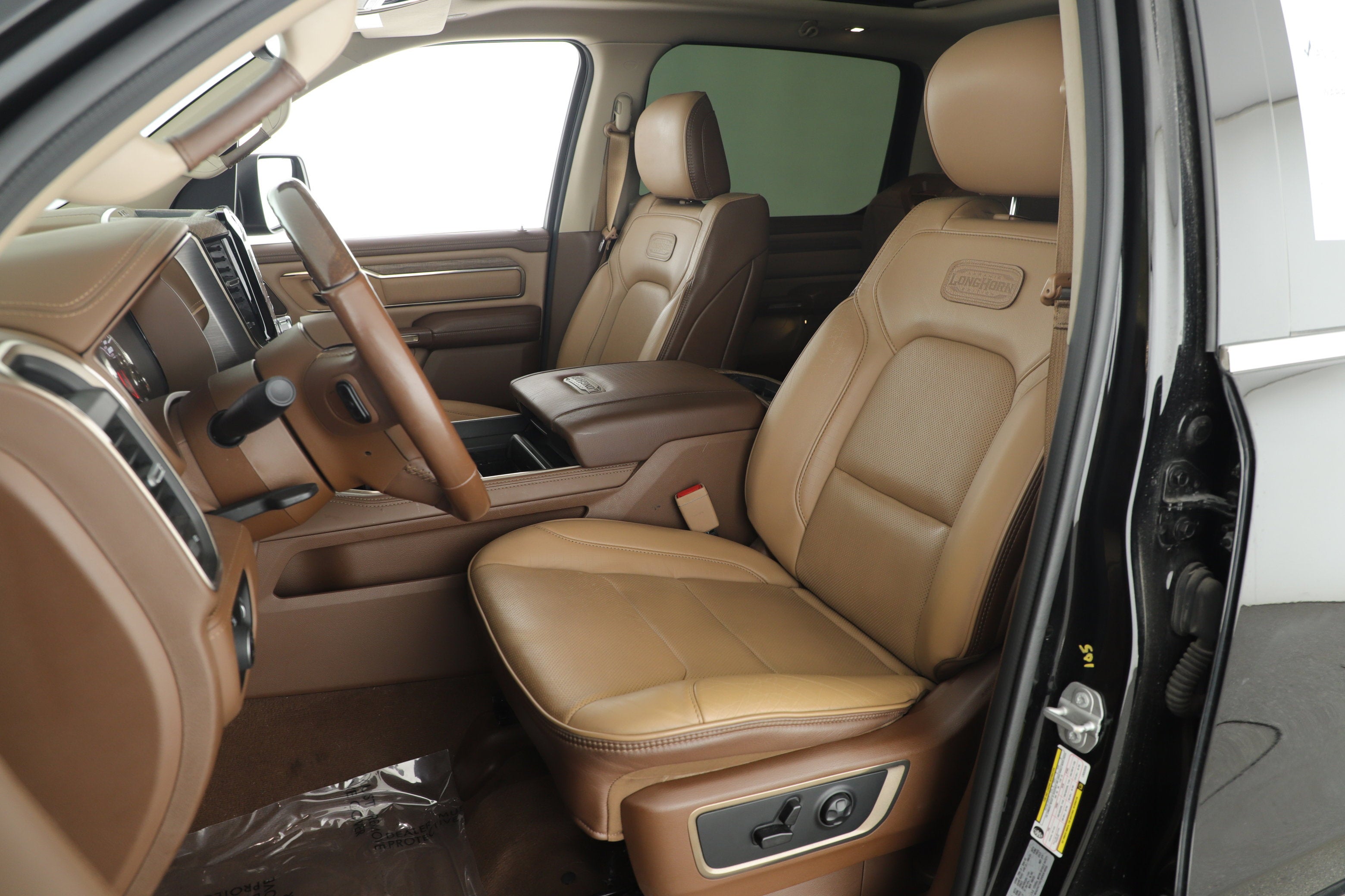 2020 RAM 1500 Laramie Longhorn Crew Cab 4x4 5'7' Box