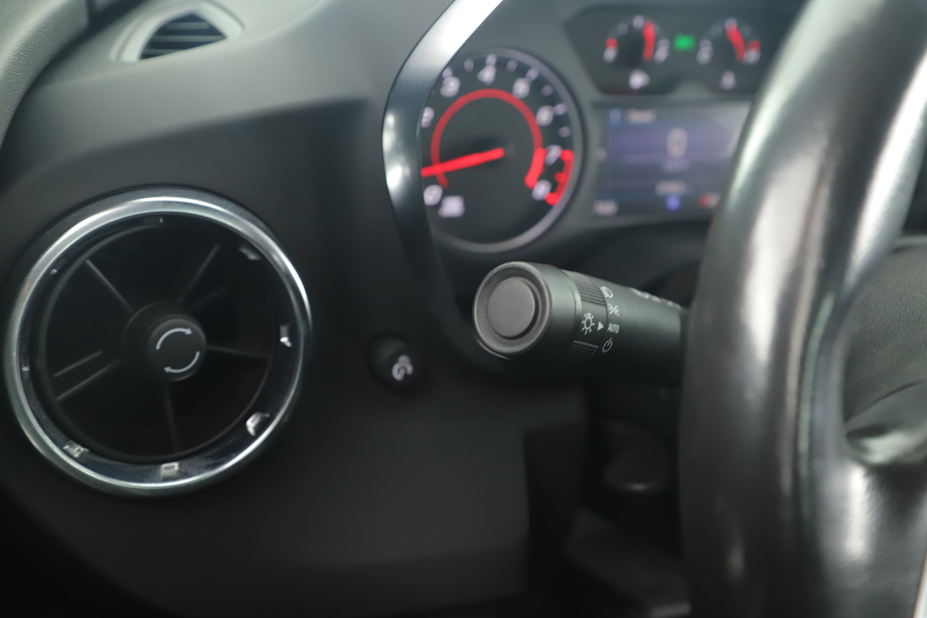 2022 Chevrolet Camaro RWD Coupe 1LT