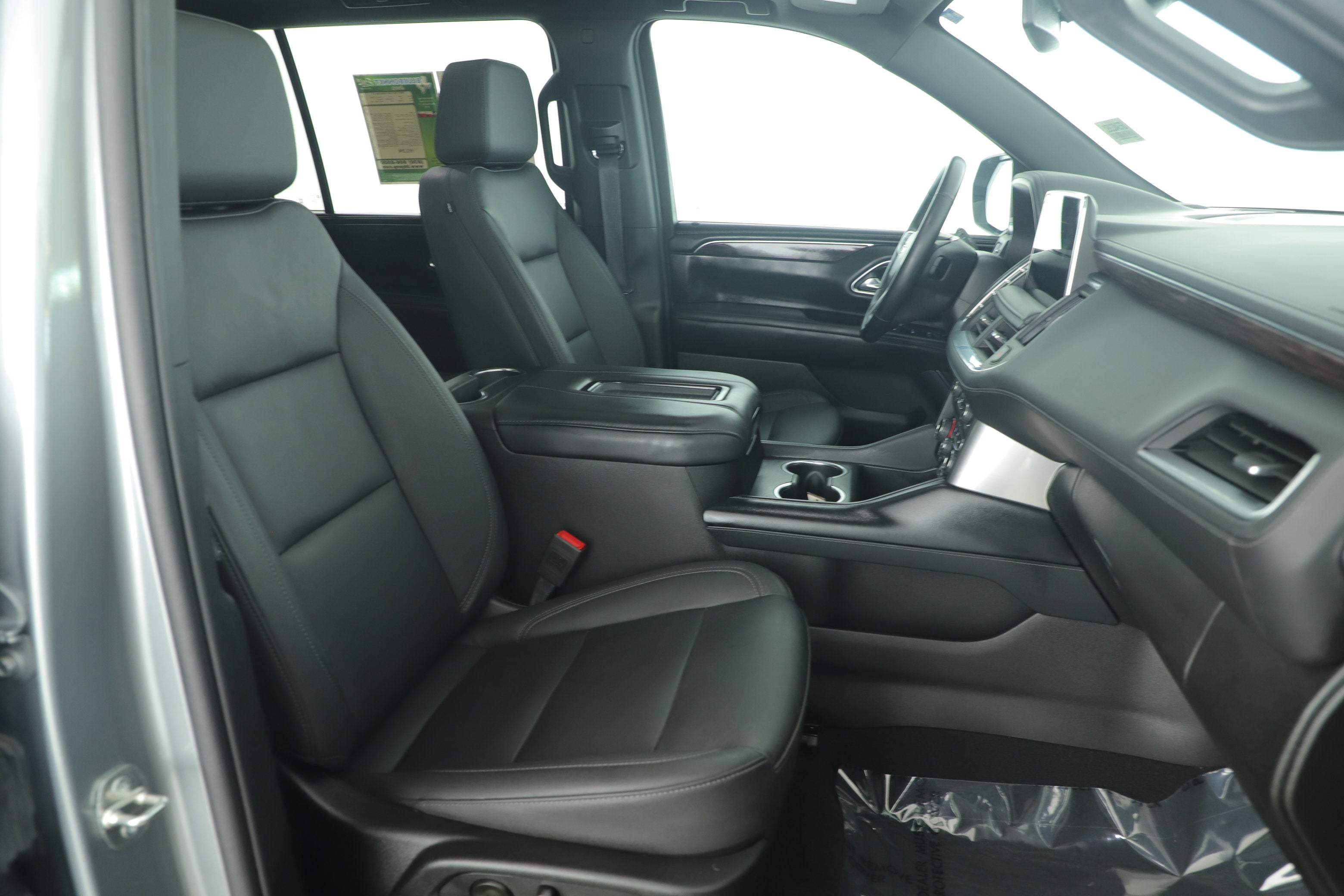 2024 Chevrolet Suburban 2WD LT