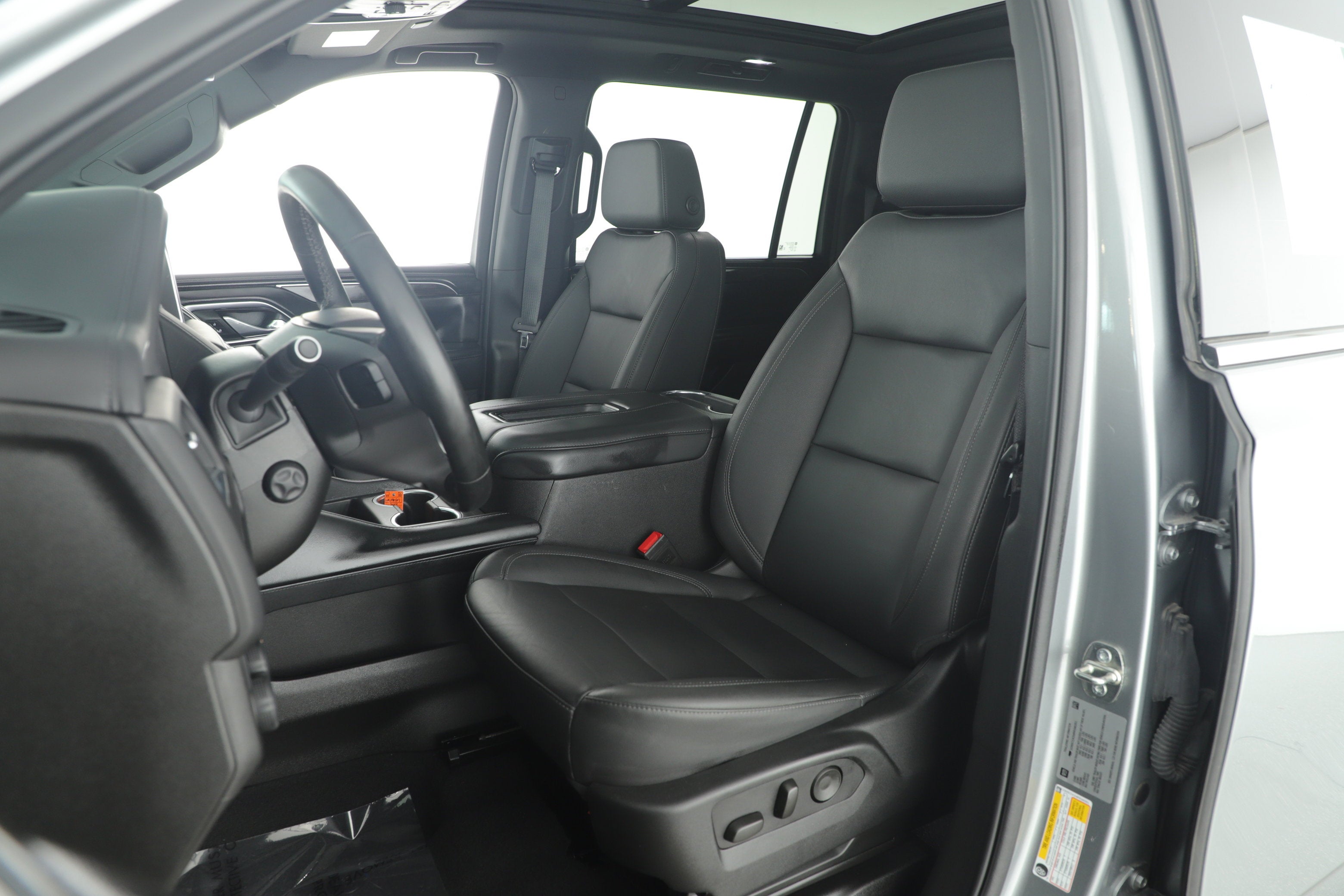 2024 Chevrolet Suburban 2WD LT