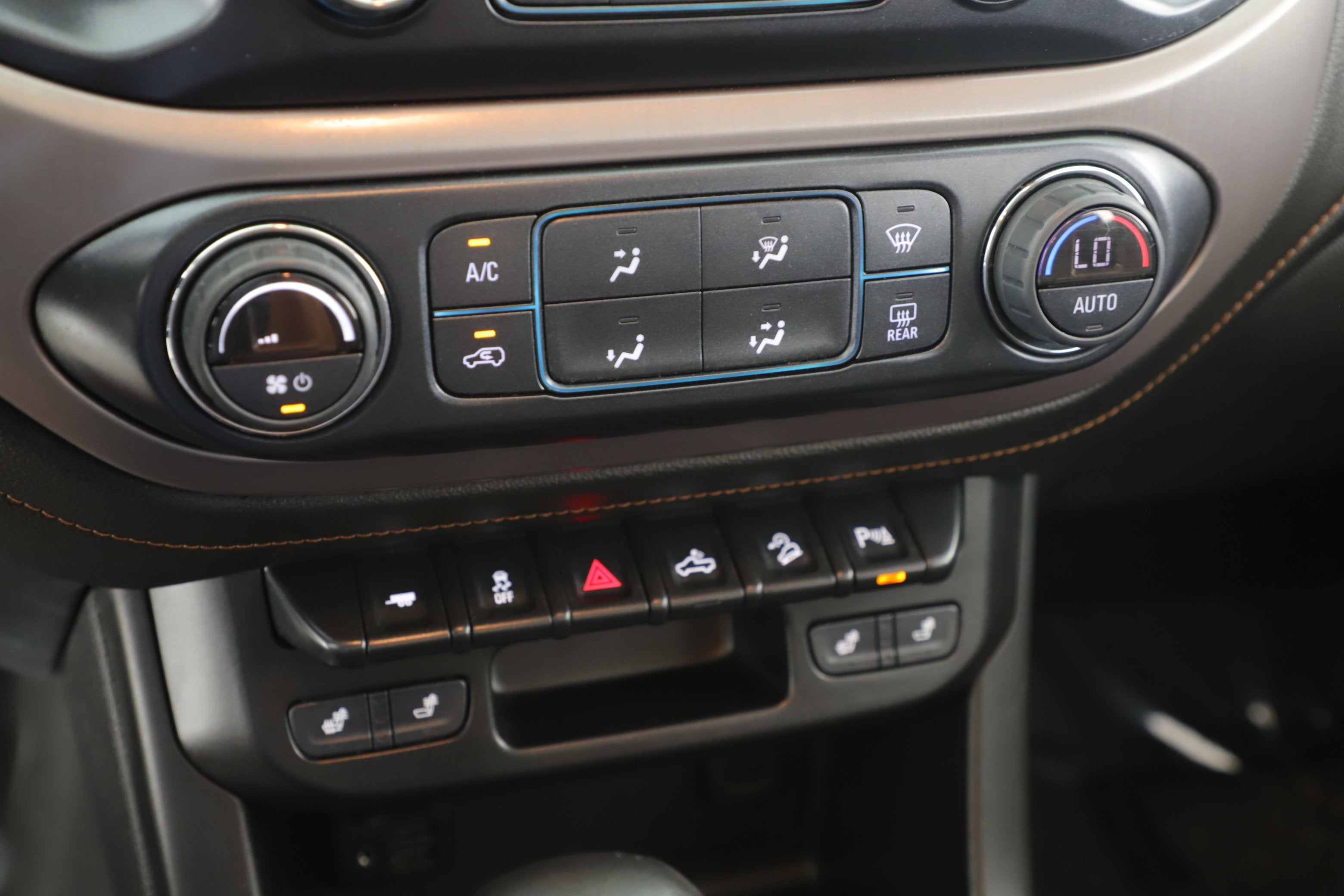 2022 GMC Canyon 4WD Crew Cab Short Box AT4 - Leather