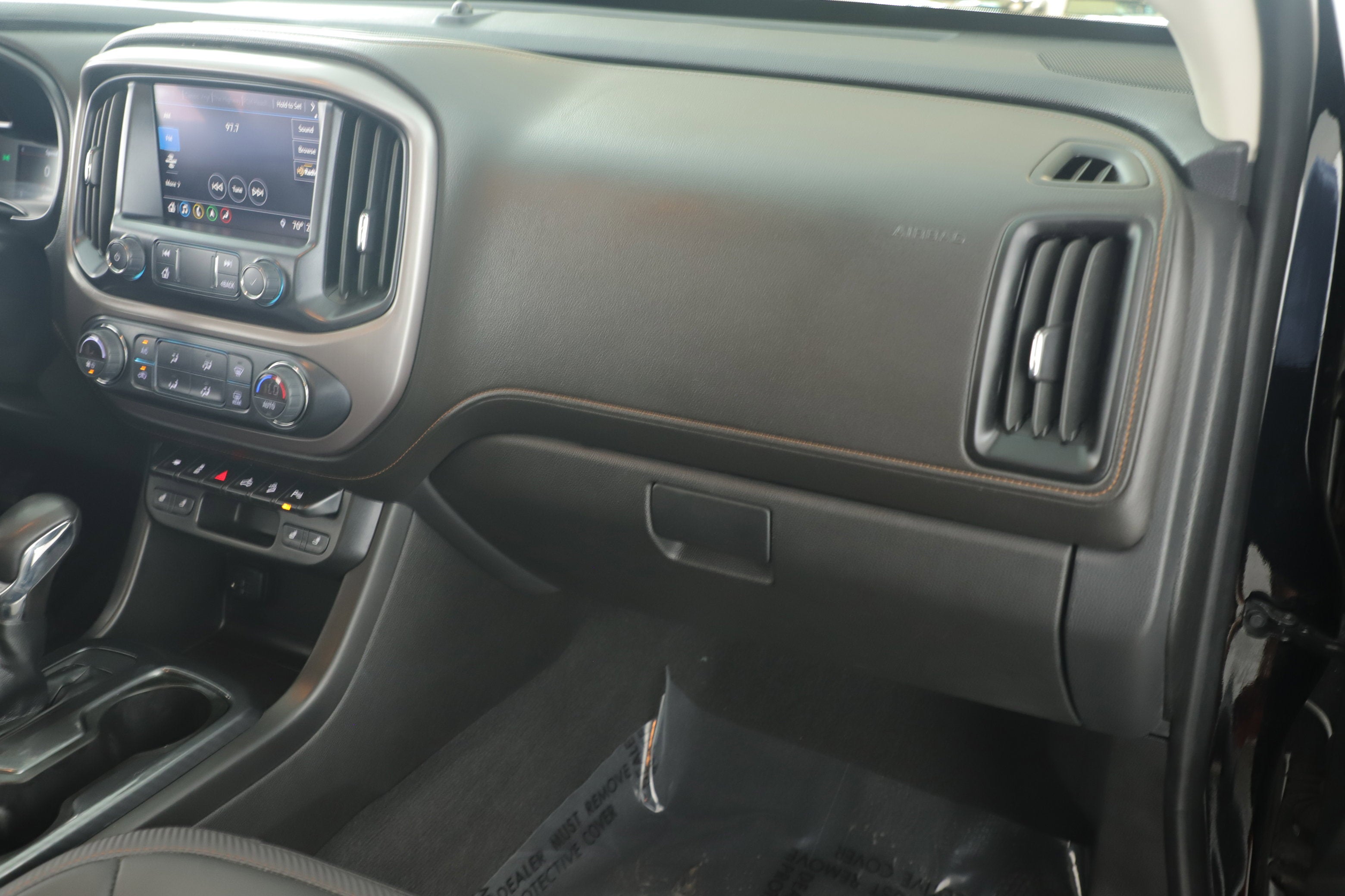 2022 GMC Canyon 4WD Crew Cab Short Box AT4 - Leather