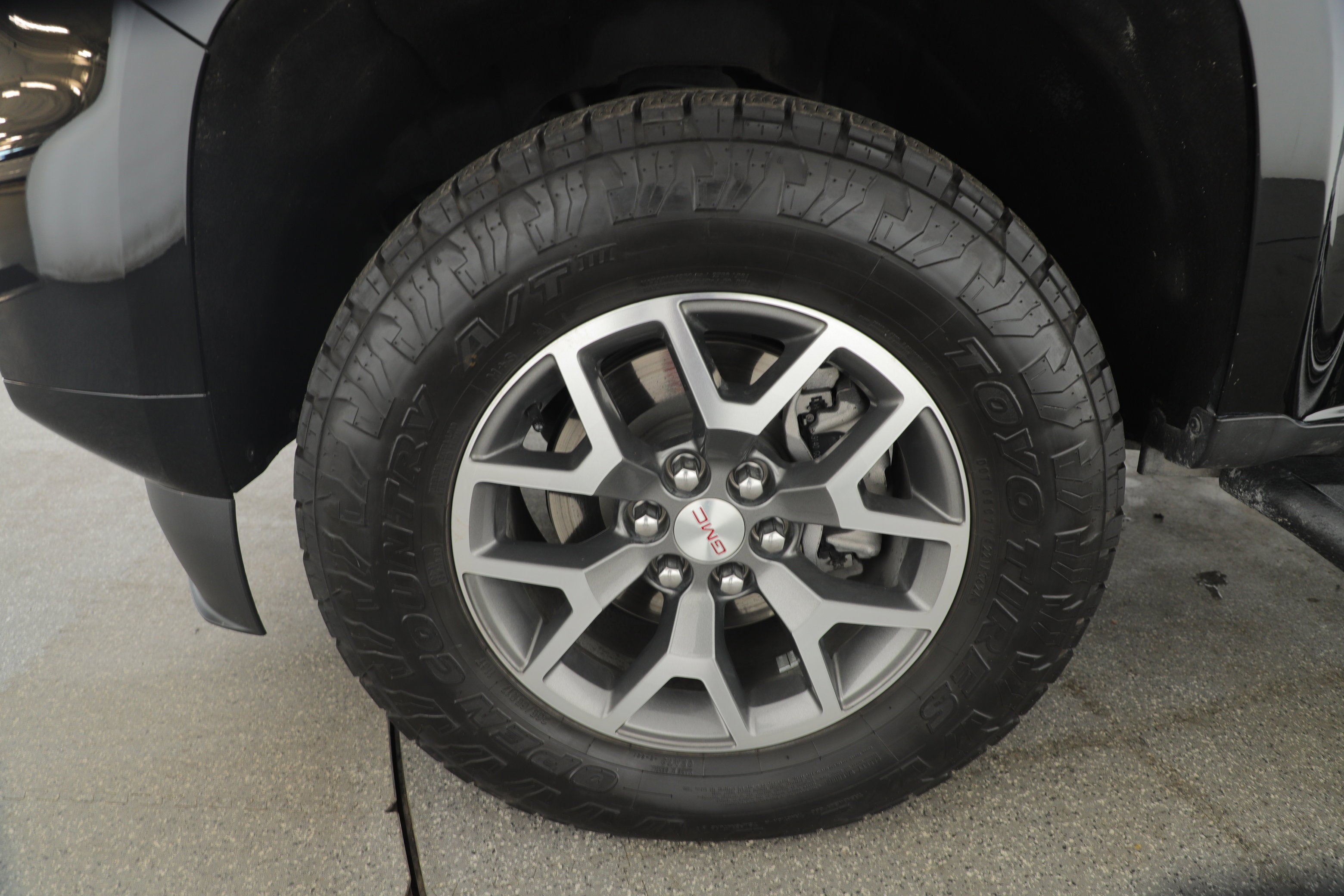 2022 GMC Canyon 4WD Crew Cab Short Box AT4 - Leather