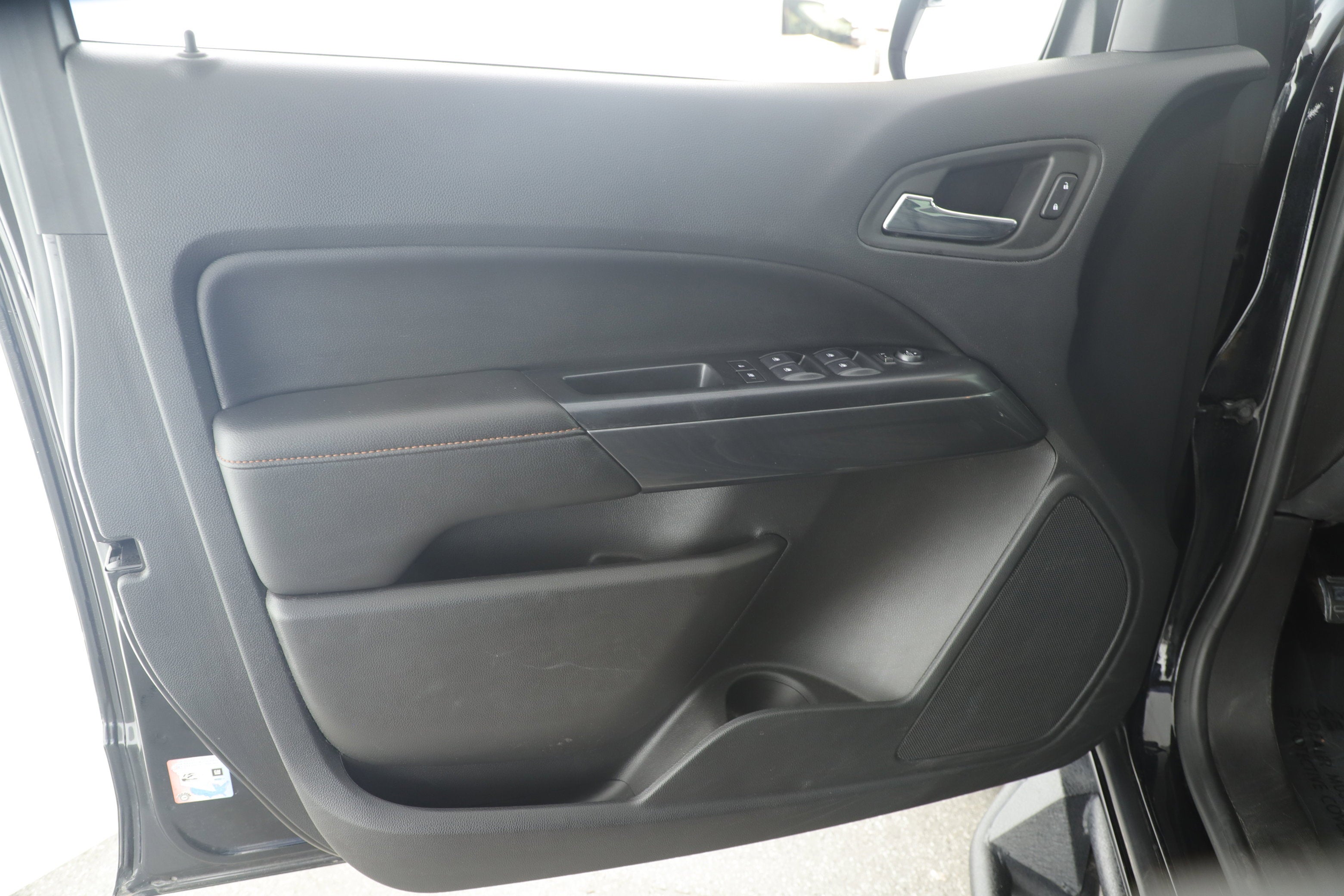 2022 GMC Canyon 4WD Crew Cab Short Box AT4 - Leather