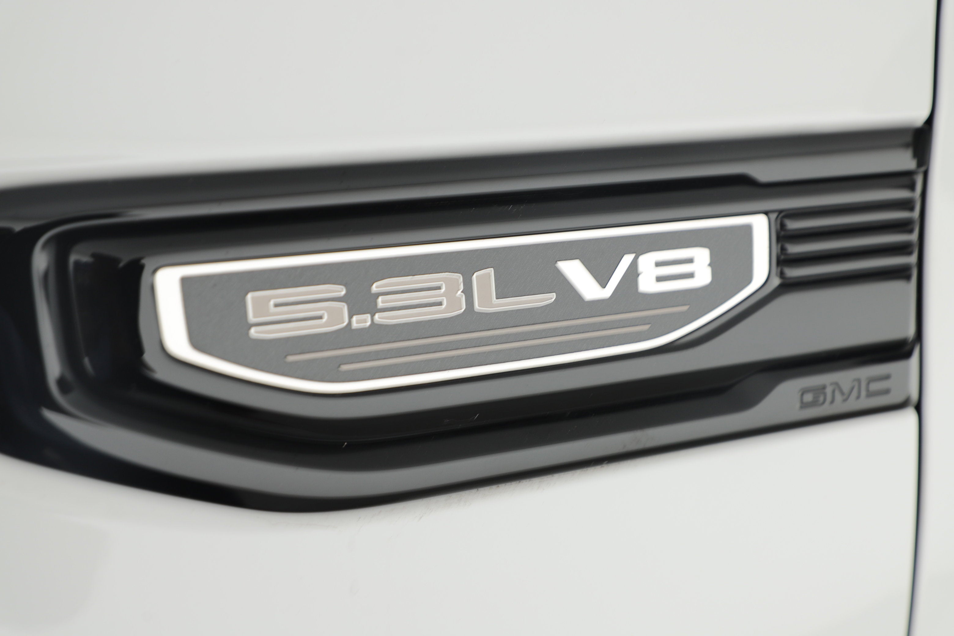 2024 GMC Sierra 1500 2WD Crew Cab Short Box Pro