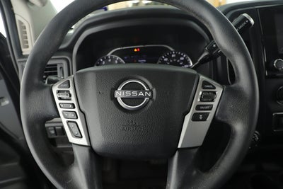 2023 Nissan TITAN Crew Cab SV 4x4