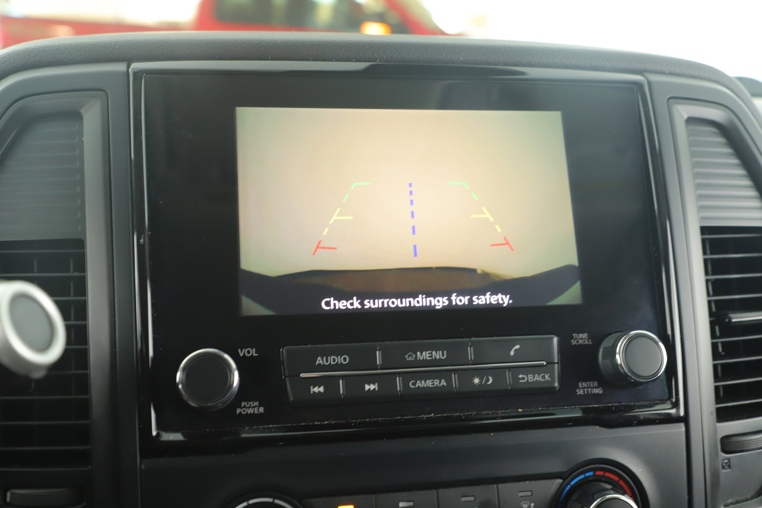 2023 Nissan TITAN Crew Cab SV 4x4